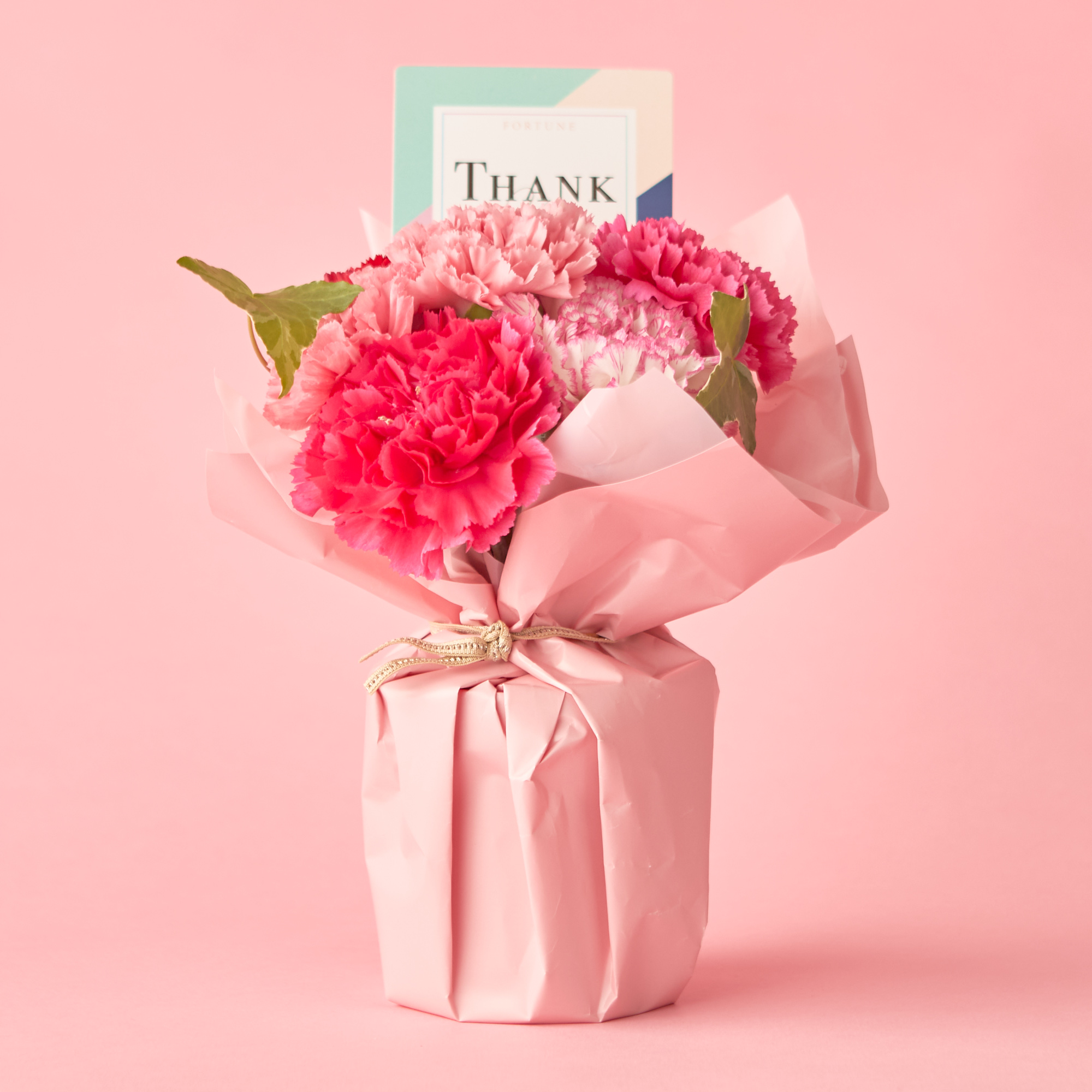 【母の日！日比谷花壇×ゴディバ】そのまま飾れるブーケとGODIVA苺クッキーセット