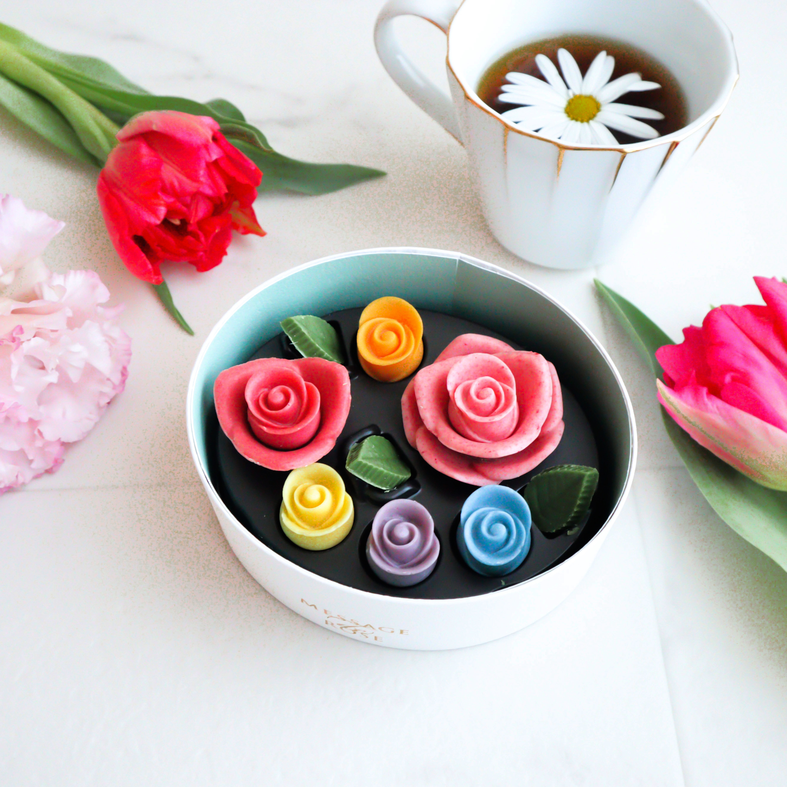 【母の日限定】カーネーションアレンジメントと選べるスイーツセット