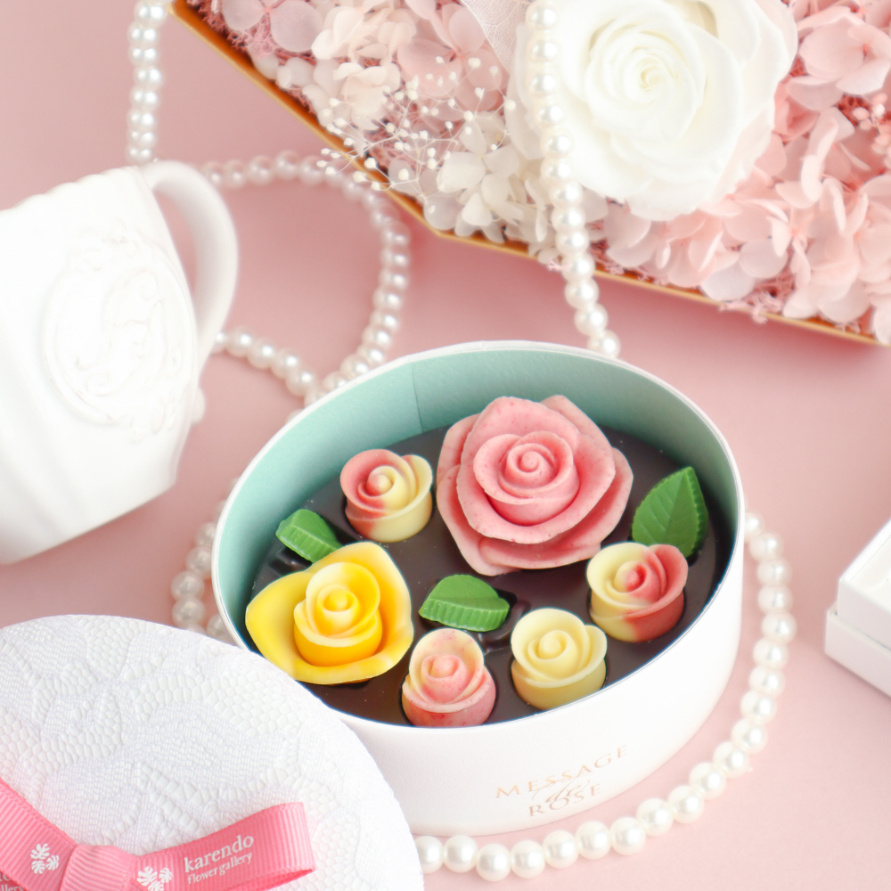 【母の日限定】カーネーションアレンジメントと選べるスイーツセット