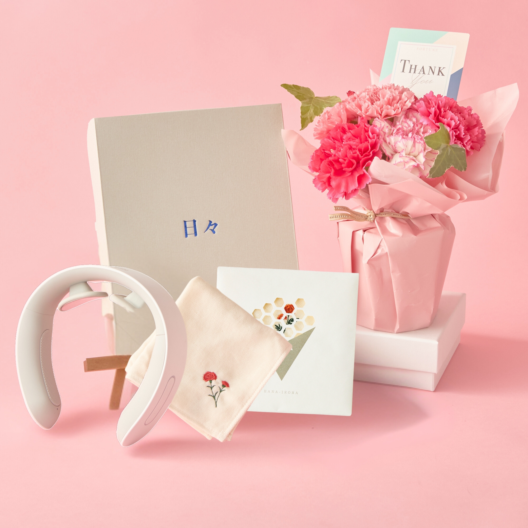 【母の日/日比谷花壇】そのまま飾れるブーケと選べる雑貨のセット