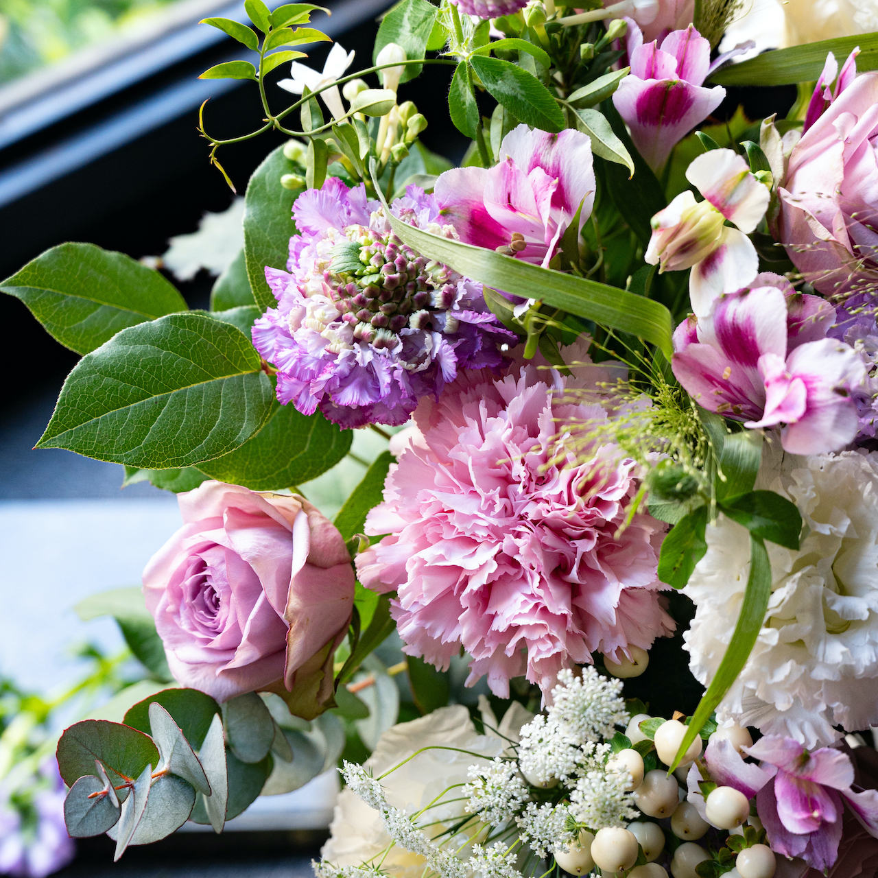 【母の日ギフト2024】Mother's Day Bouquet -ELEGANT-