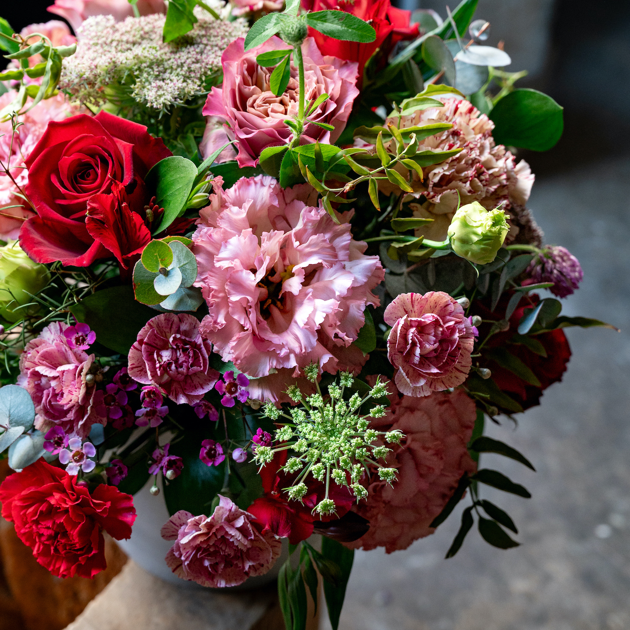 【母の日ギフト2024】Mother's Day Arrangement -CHIC-