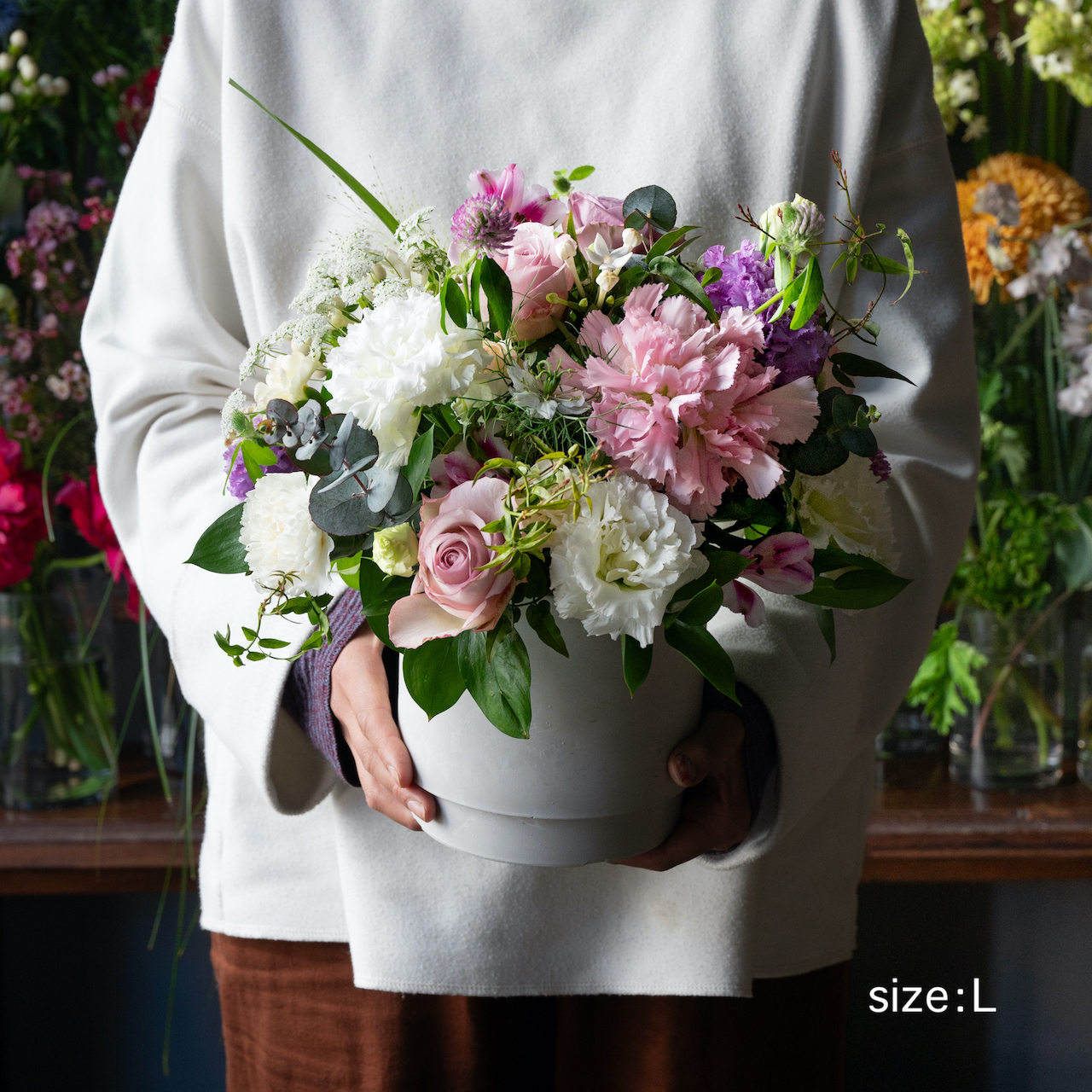 【母の日ギフト2024】Mother's Day Arrangement -ELEGANT-