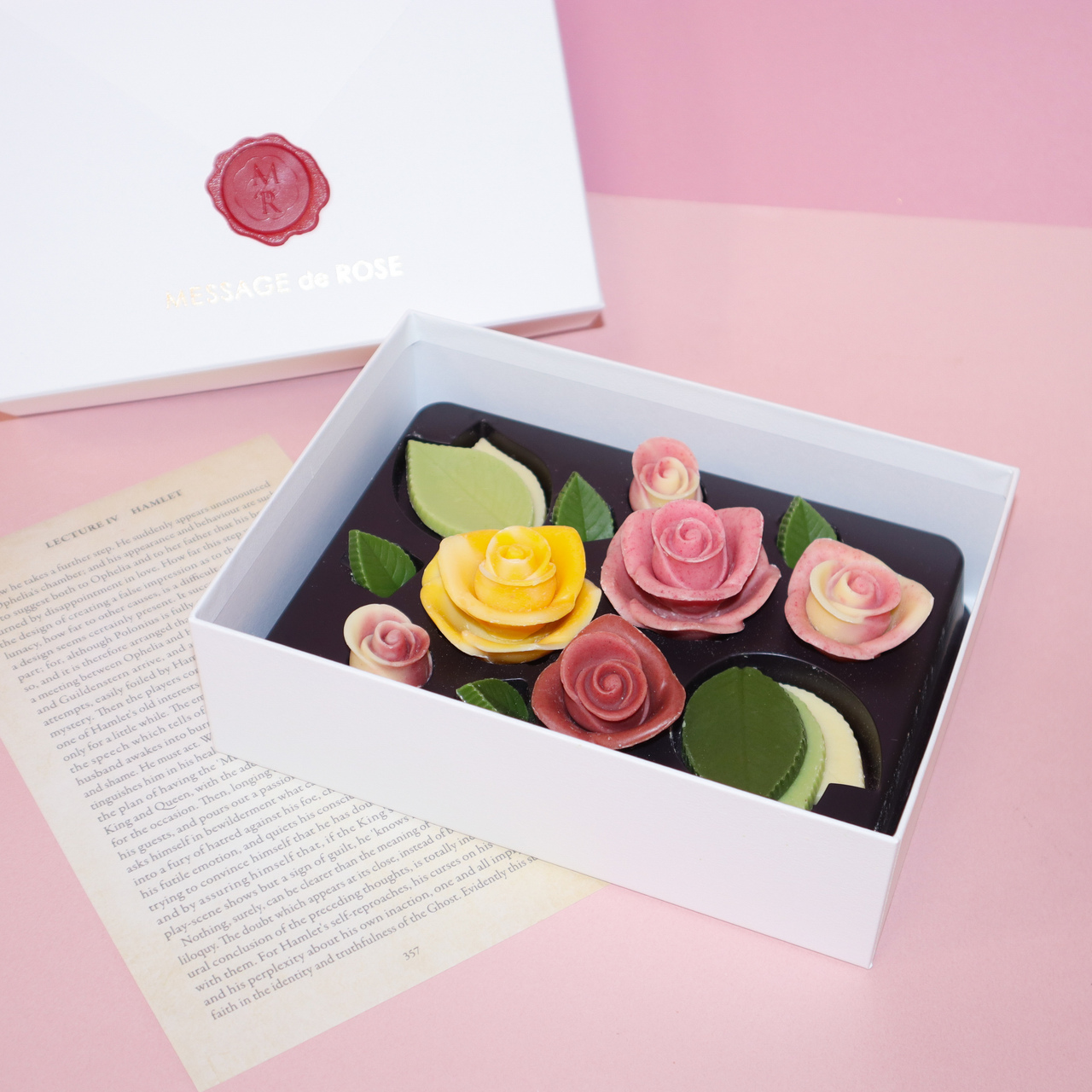 【母の日限定BOX付き】癒しの時間を贈る！選べるお花のチョコとネックケアのセット
