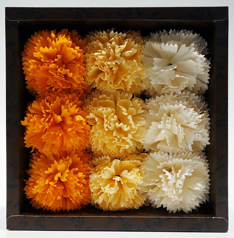 【ギフトBOX付き】カーネーション入浴剤と甘いスイーツのセット