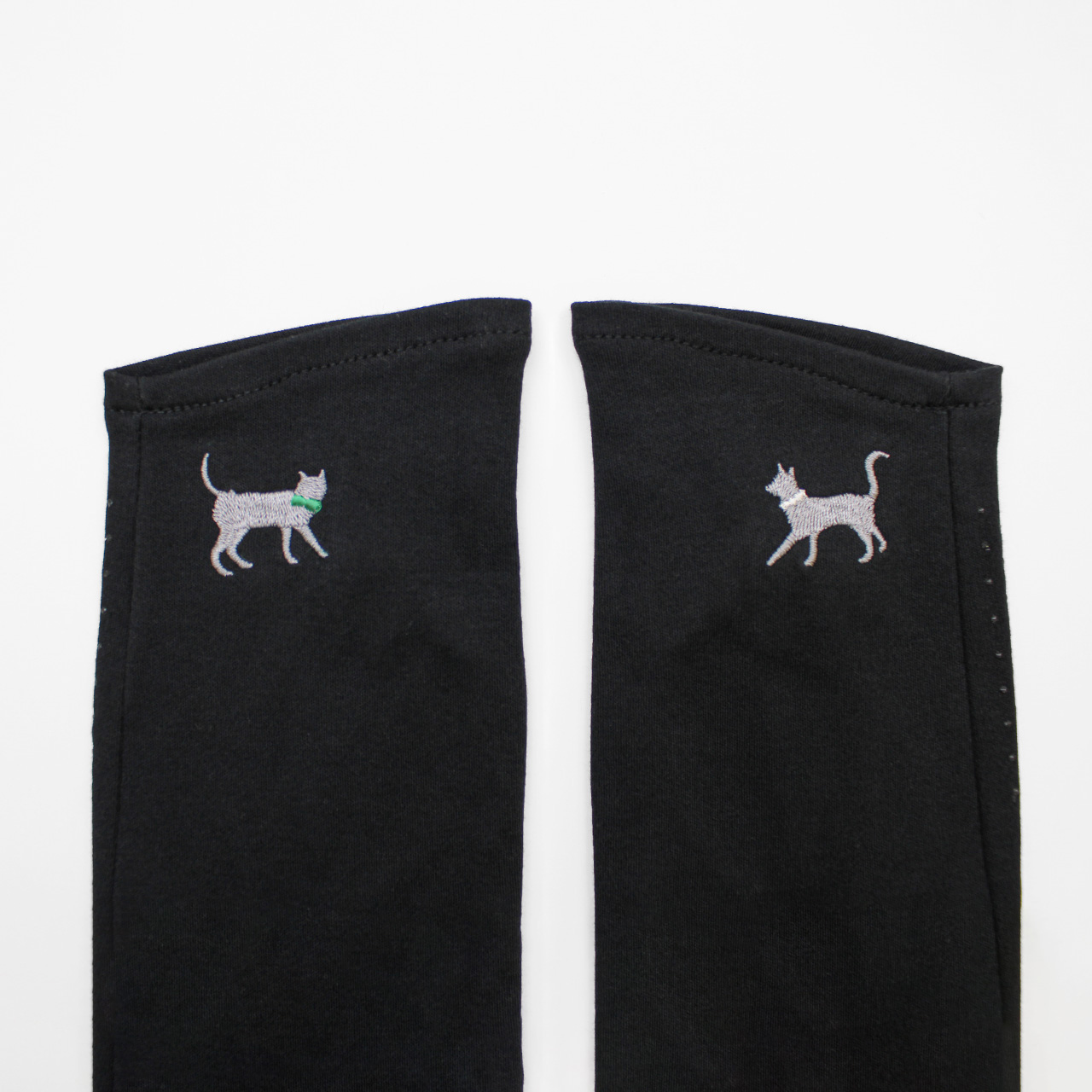 【WOMEN】おさんぽねこ刺繍UVグローブ