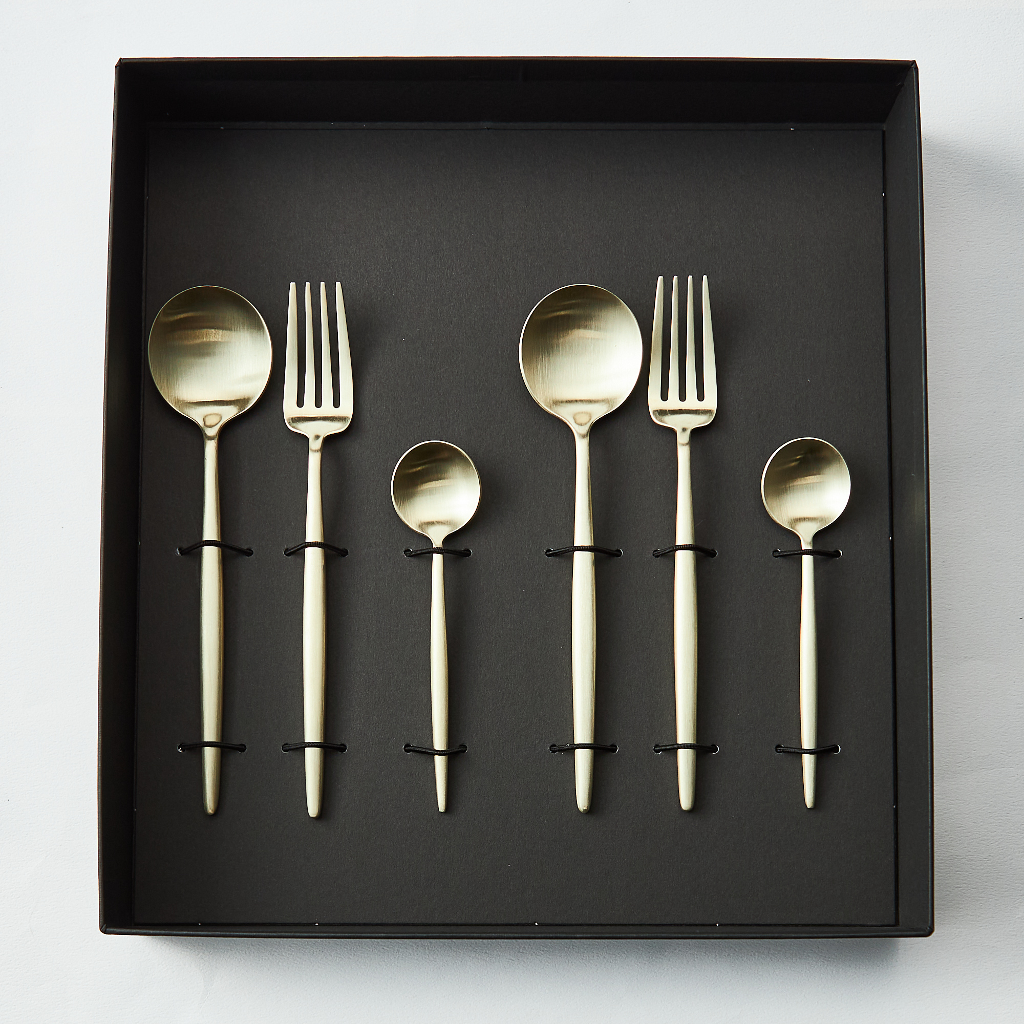 【新品未使用】クチポール　ペアセット　ブラック クチポール】ゴアオールブラック デザートペアセット | Cutipol