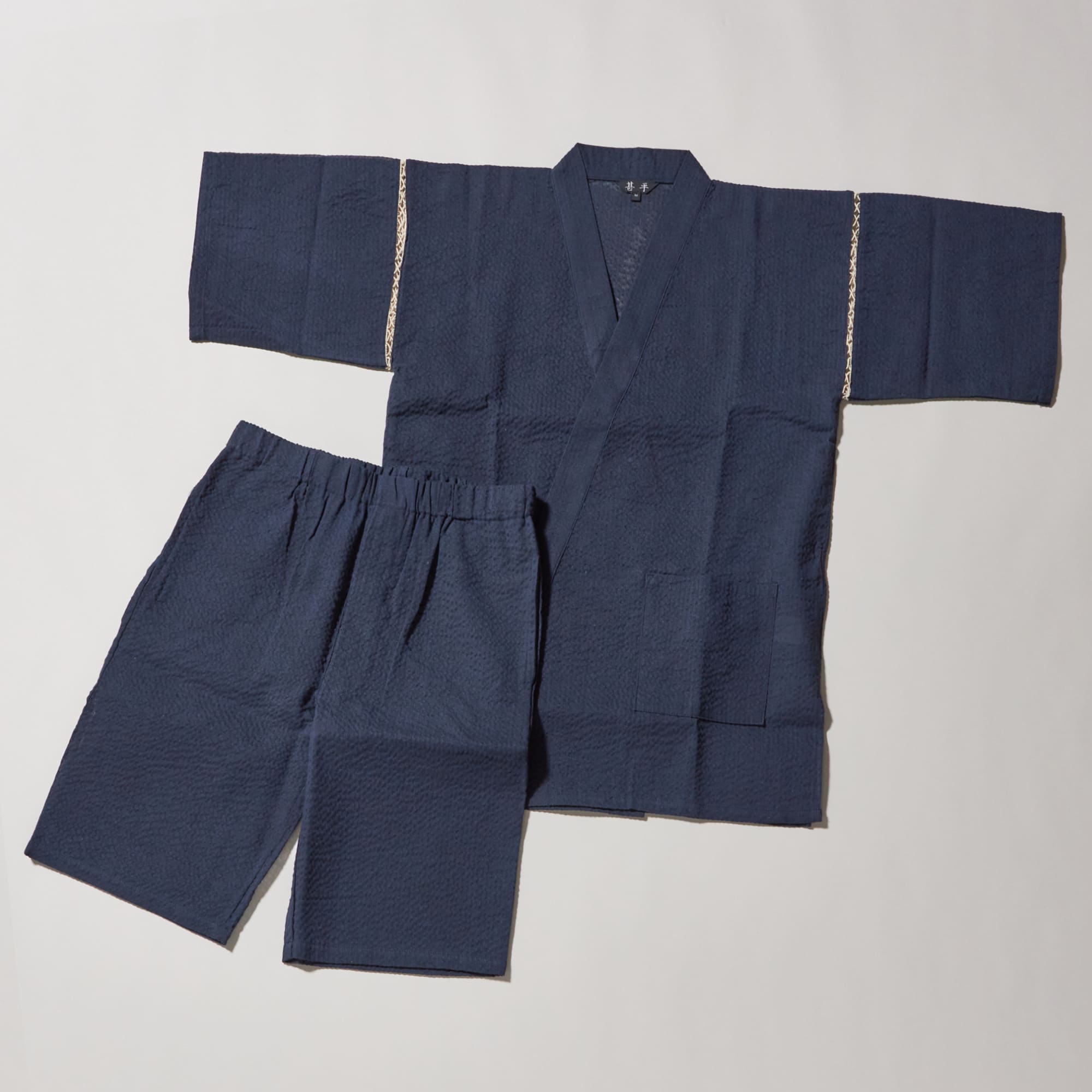 【夏の鉄板ギフト】和のくつろぎの名入れ甚平＜しじら織＞
