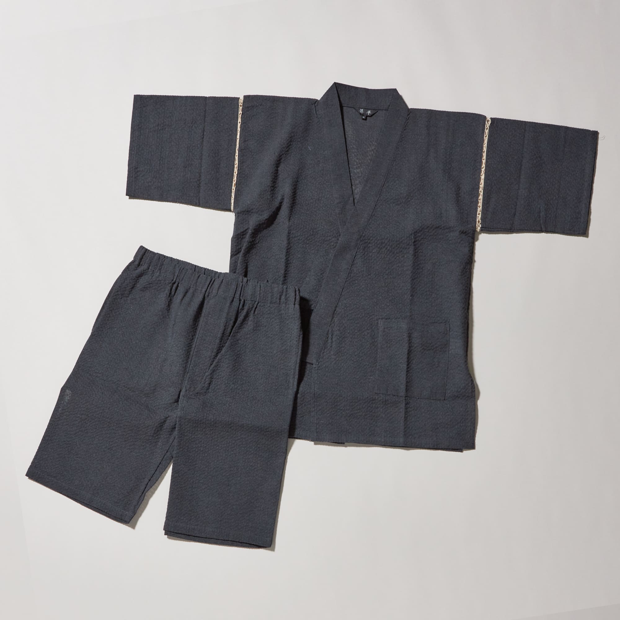 【夏の男性ギフトの定番】名入れ甚平 竹カゴギフトセット