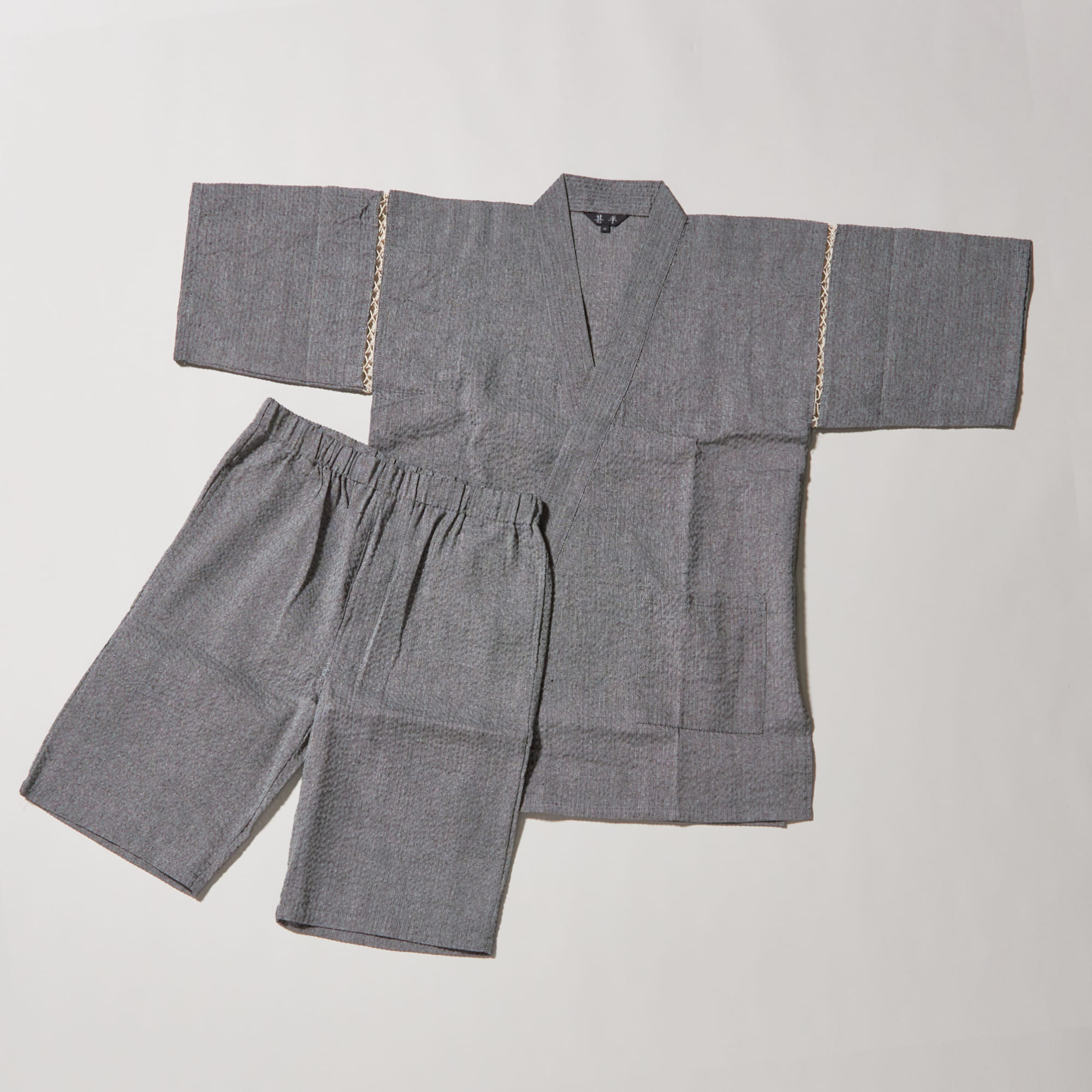 【夏の男性ギフトの定番】名入れ甚平 竹カゴギフトセット