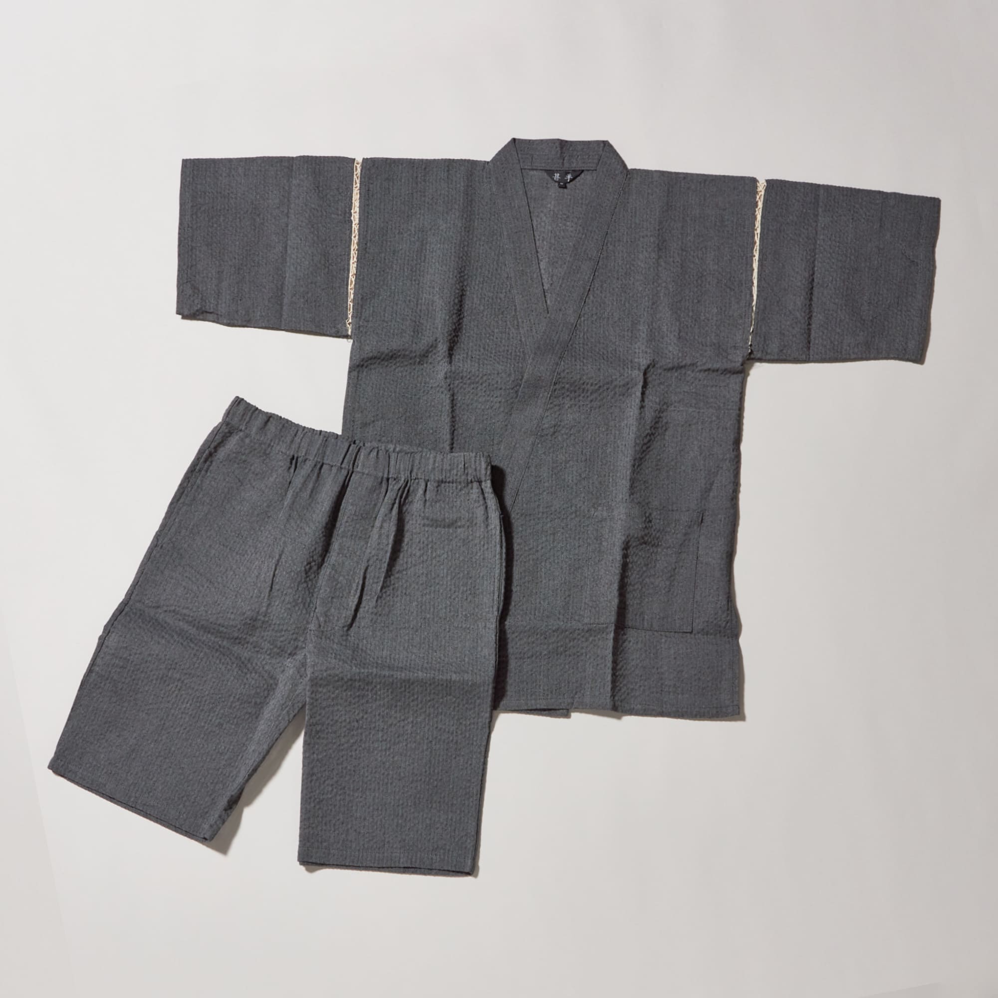 【夏の男性ギフトの定番】名入れ甚平 竹カゴギフトセット