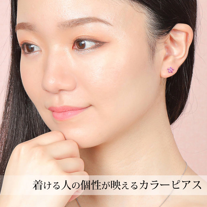 ダフネフラワーピアス