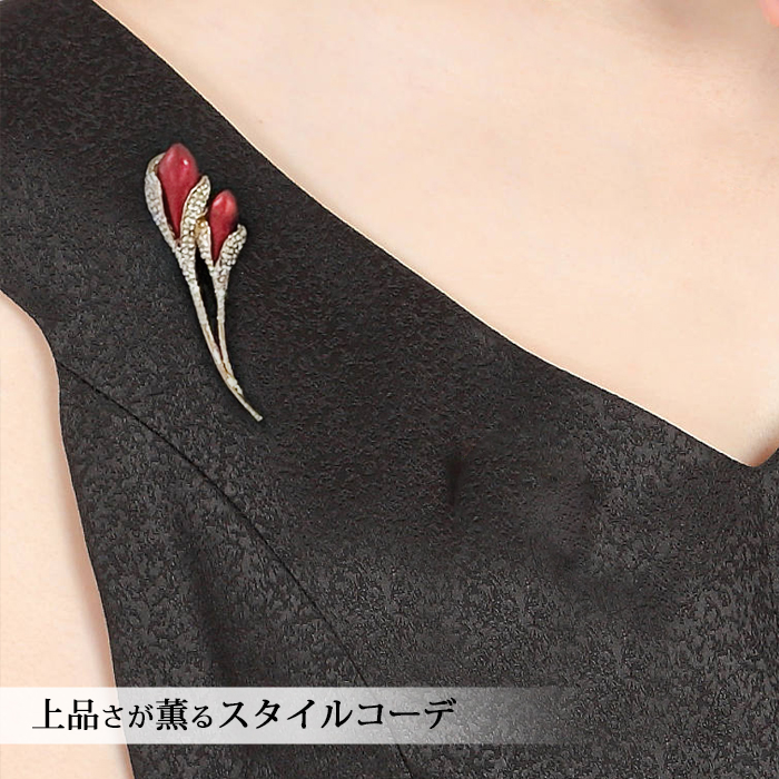 レッドフラワーブローチ