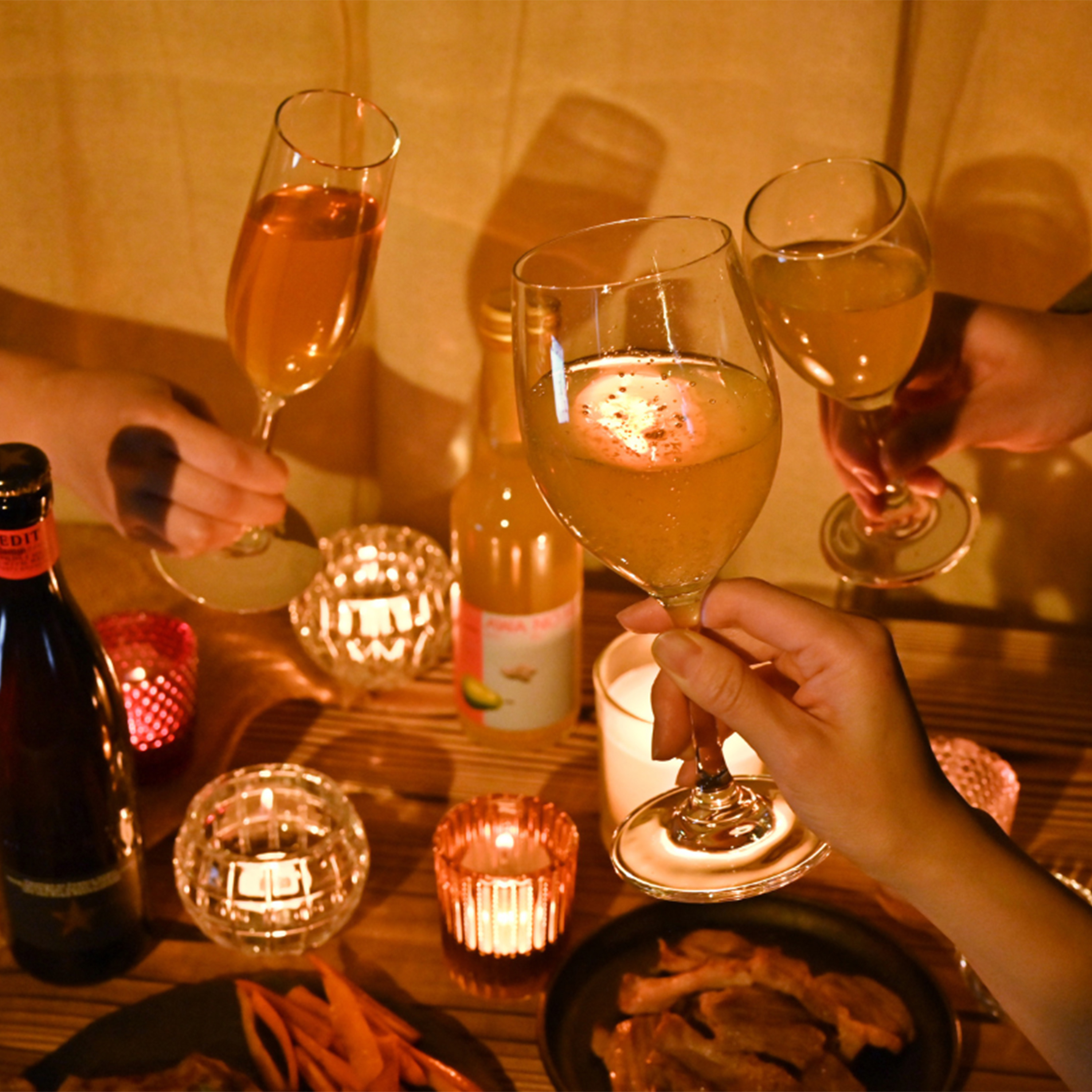 ミシュラン愛⽤ビールと洋ナシをつかったスパークリングの飲み⽐べセット