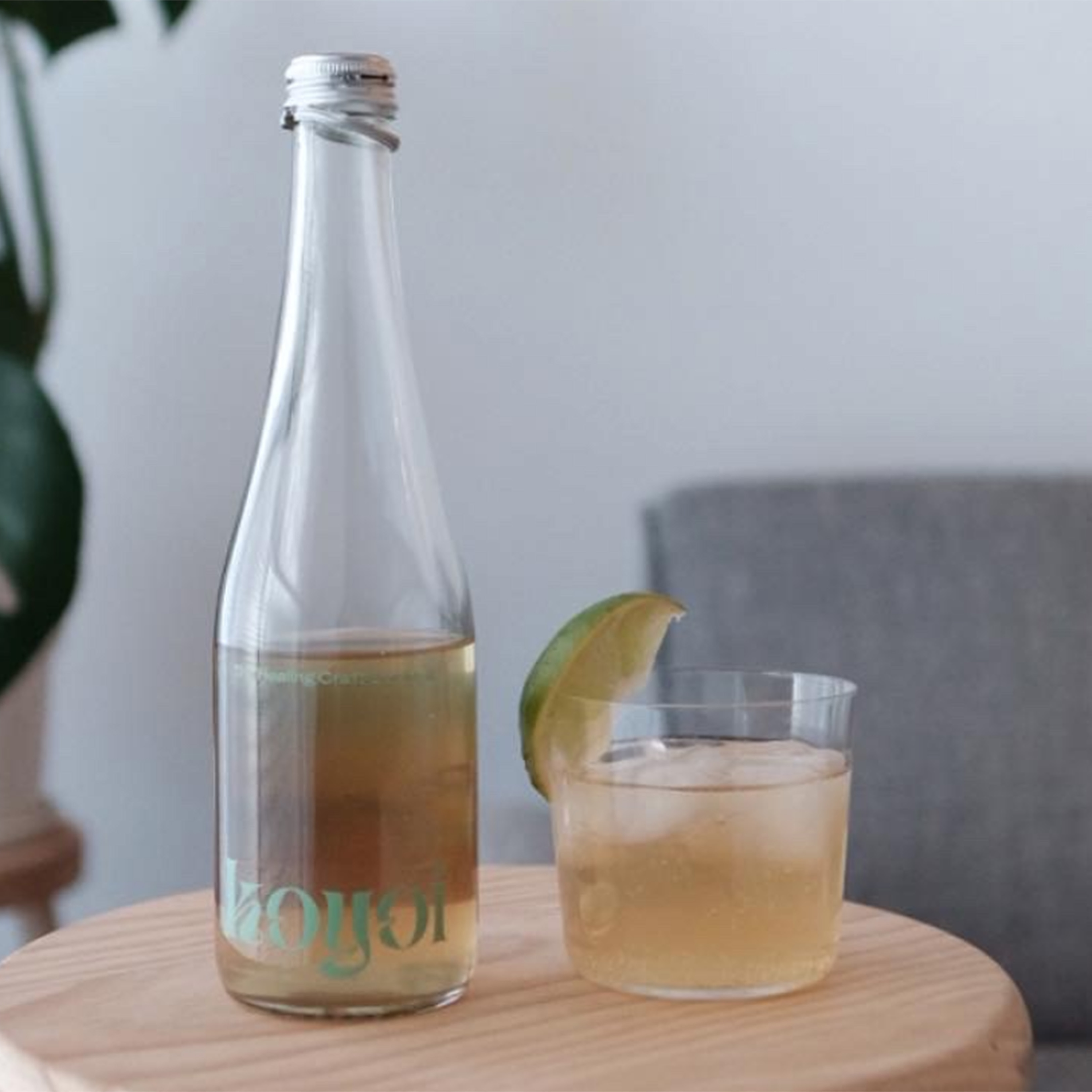 贅沢おつまみ、ハニーナッツ×ミシュラン愛⽤のスパ ークリングのセット