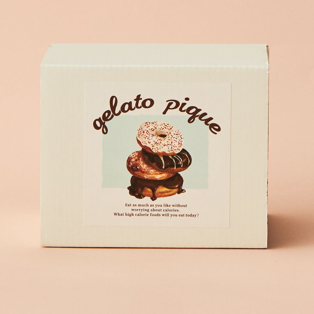 makoダッフィー　ジェラートピケ　総柄　新品タグ付き gelato pique（ジェラートピケ）の「いちご柄マグカップ（グラス