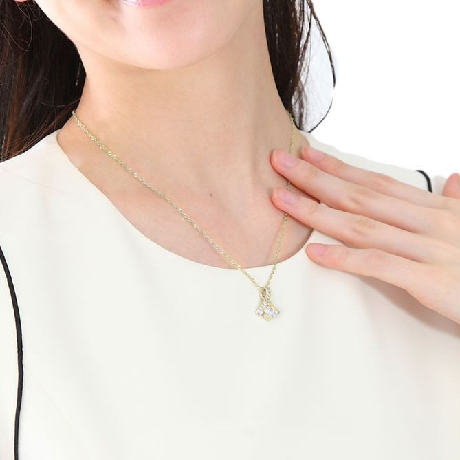 リボンスワロフスキーネックレス