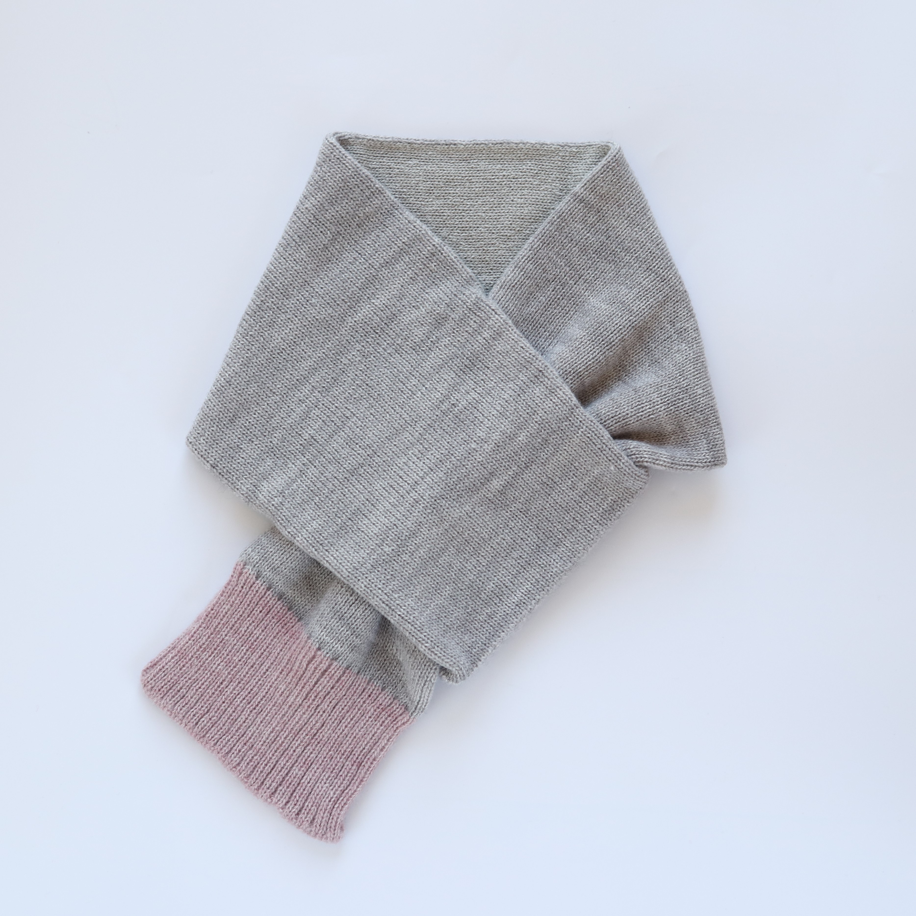 内側シルク2重編み ウール・カシミヤ混のマフラー