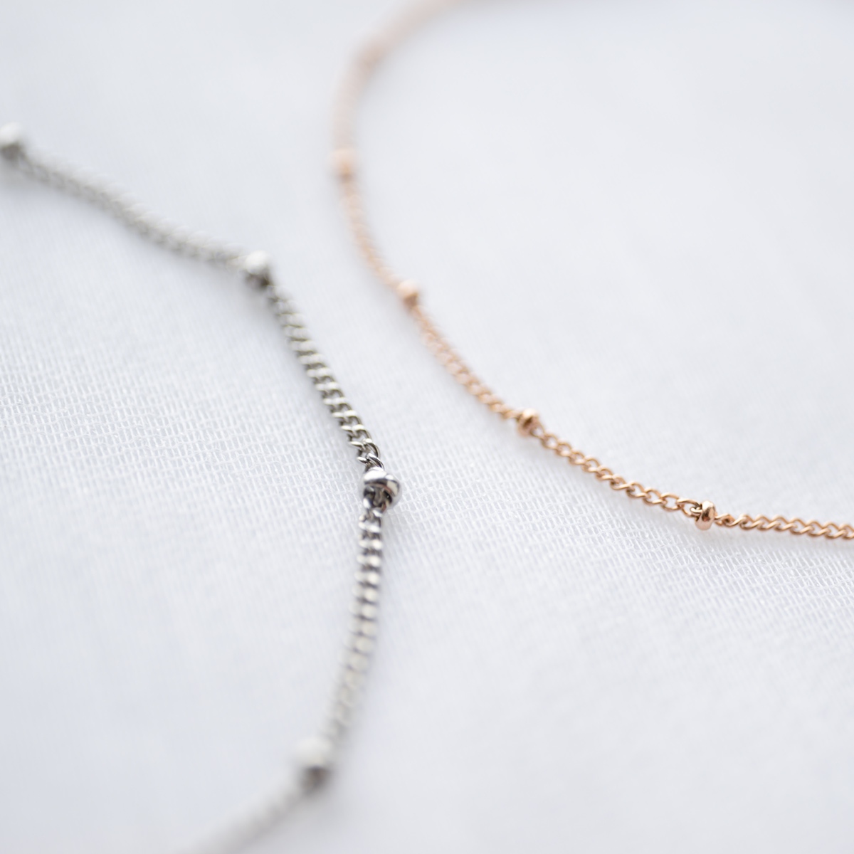 【刻印無料・セミオーダー】タイニービーズのデザインチェーン　ペアアンクレット　klb061