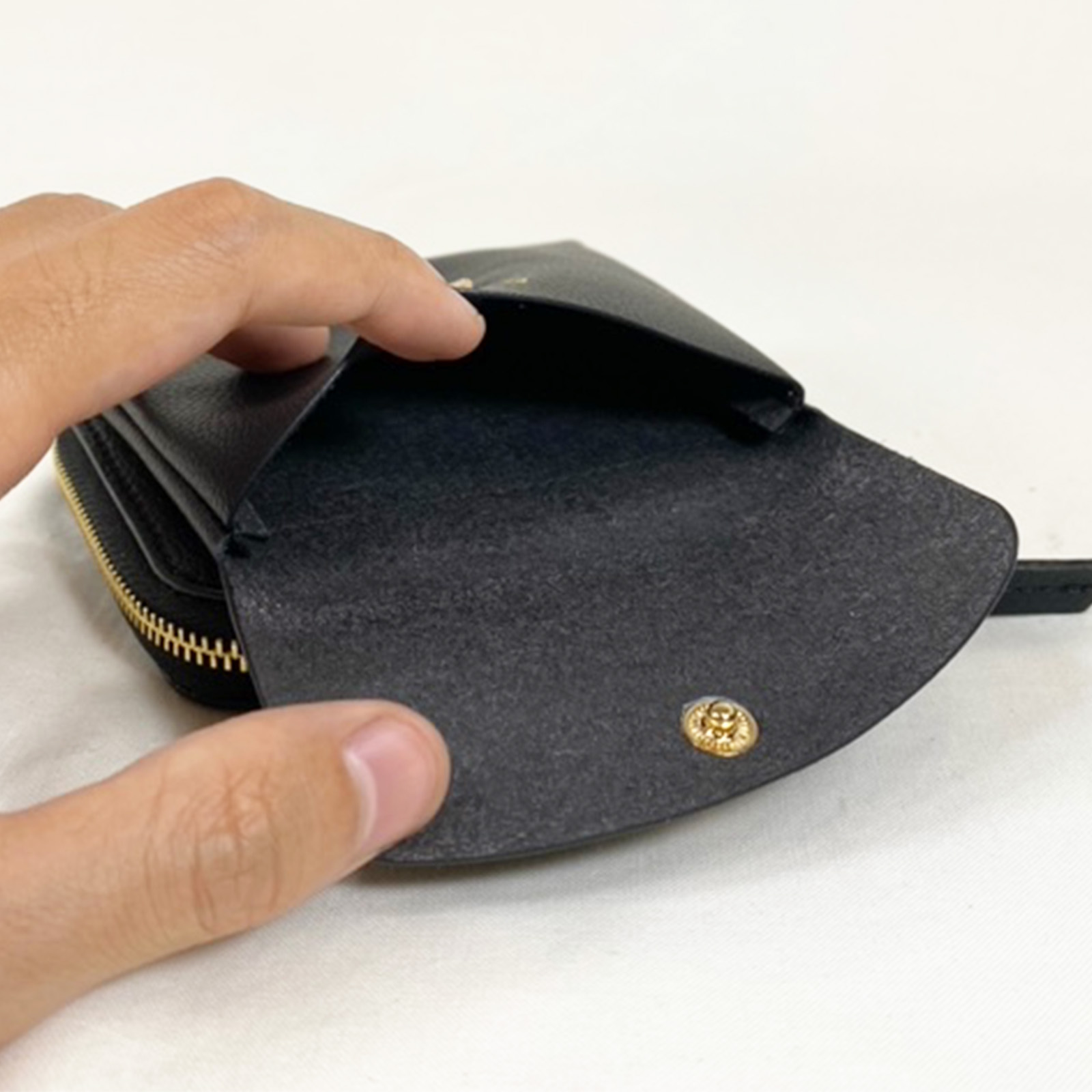 【ミニマムに過ごす】マルチに使える ミニウォレットポーチ