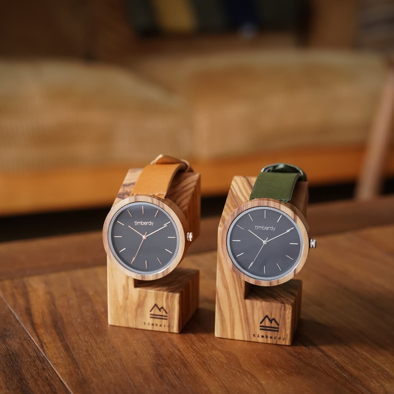 オリーブの木で作る腕時計スタンド