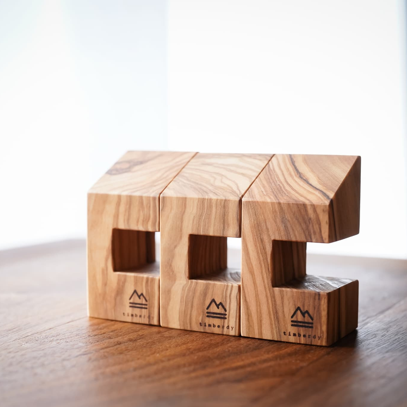 オリーブの木で作る腕時計スタンド