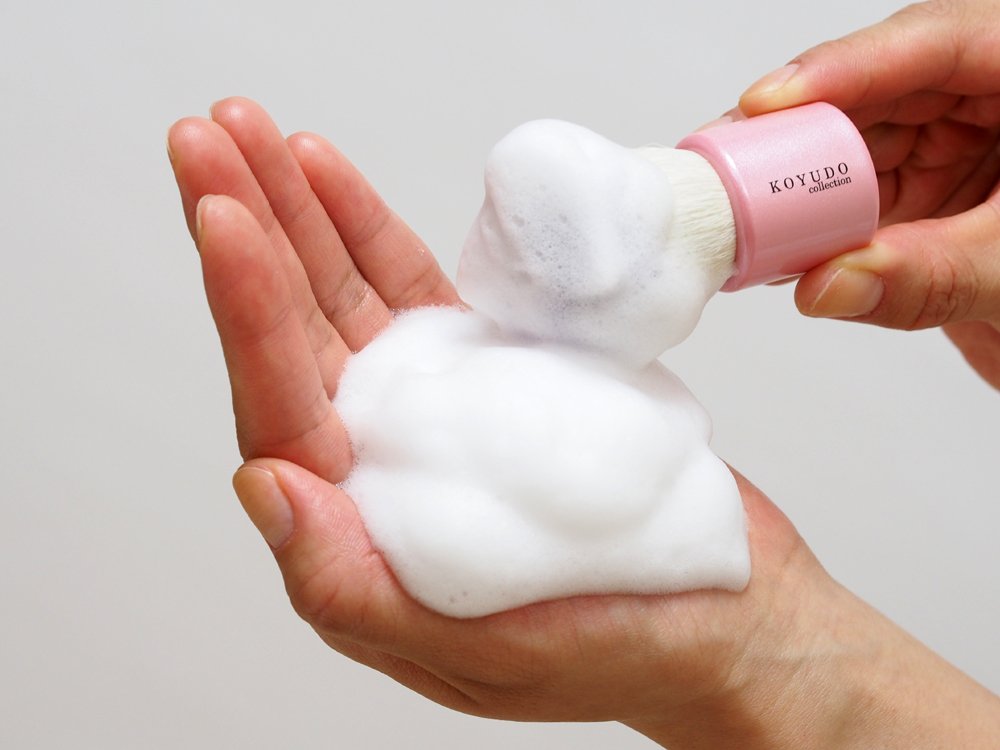 【ギフトBOX】熊野筆洗顔ブラシ＆アロマ石鹸セット