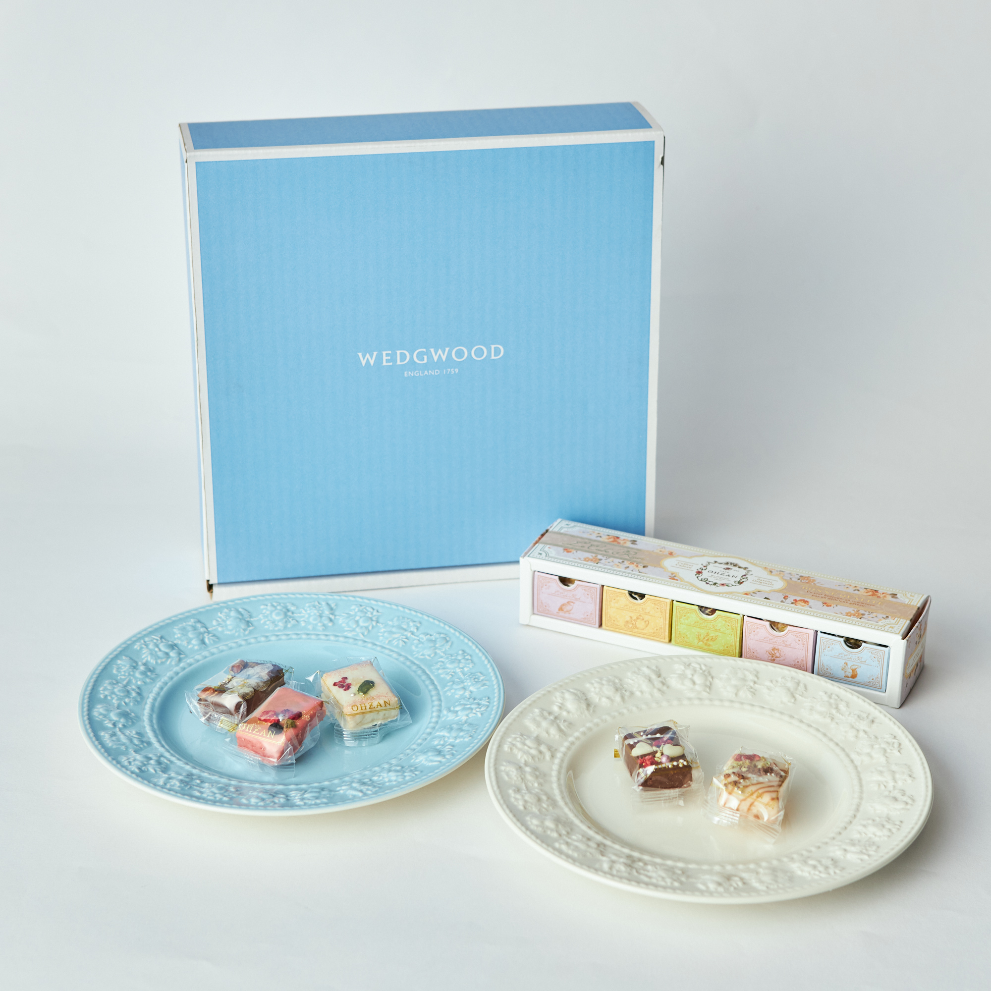 WEDGWOODプレート＆キューブラスクセット