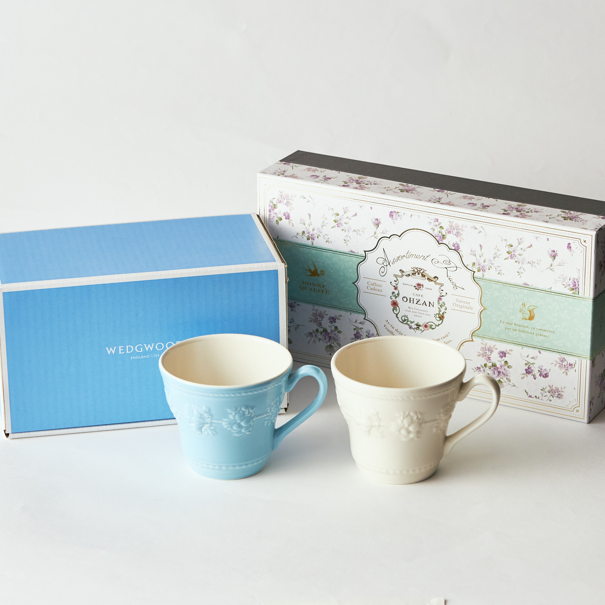 WEDGWOOD ペアマグ・プレート＆スイーツギフトアソートセット | CAFE 