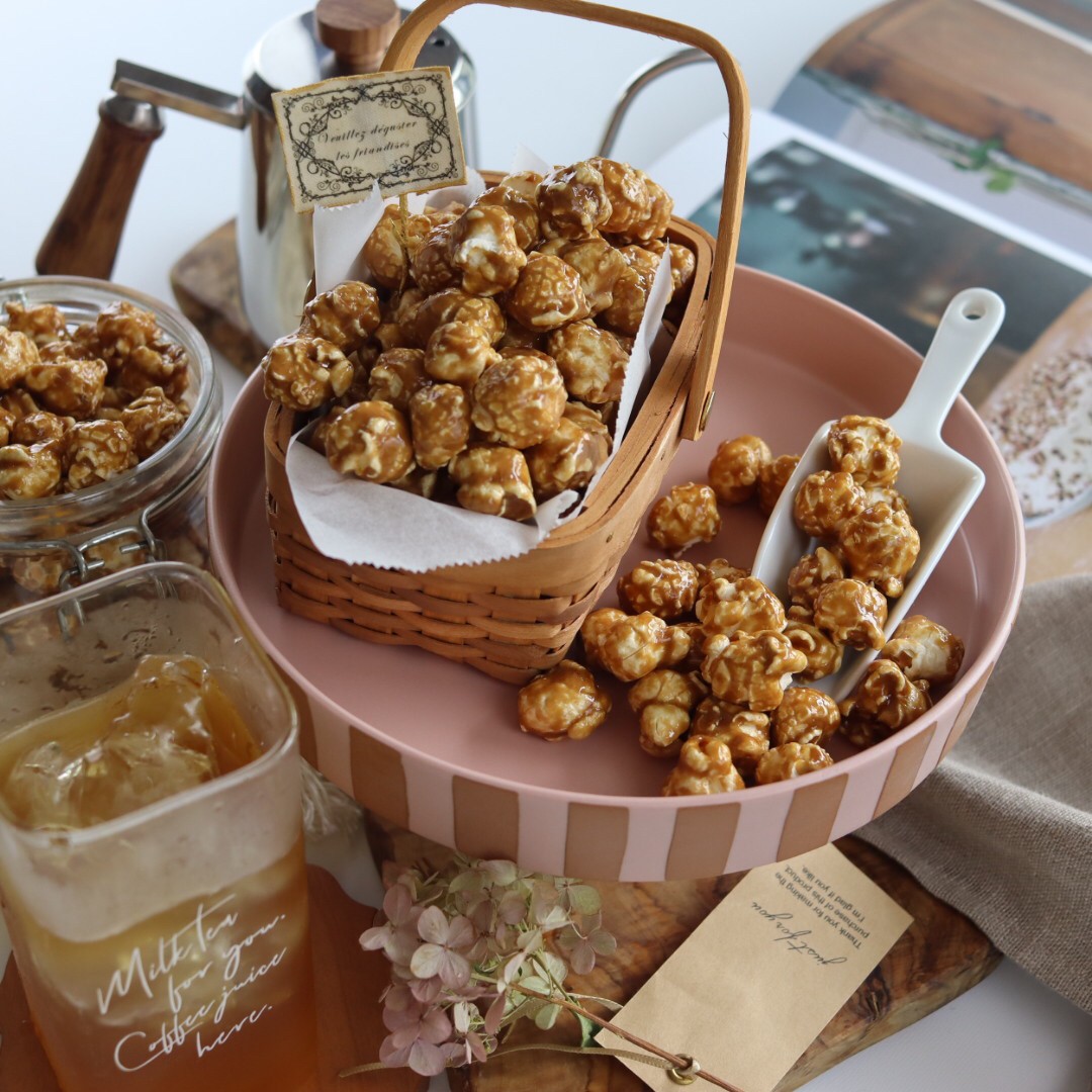 クリスマスボックス付き！ウイスキー香るフレーバーコーヒーと選べるスイーツのセット