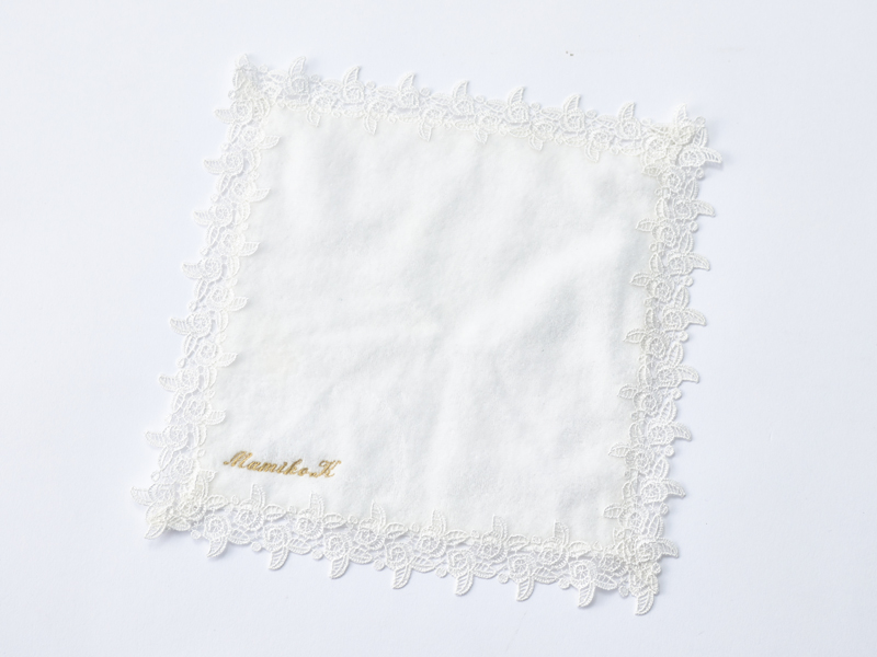 【名入れ/BOX付】ミュシャのアイシャドウ＆レースハンカチセット