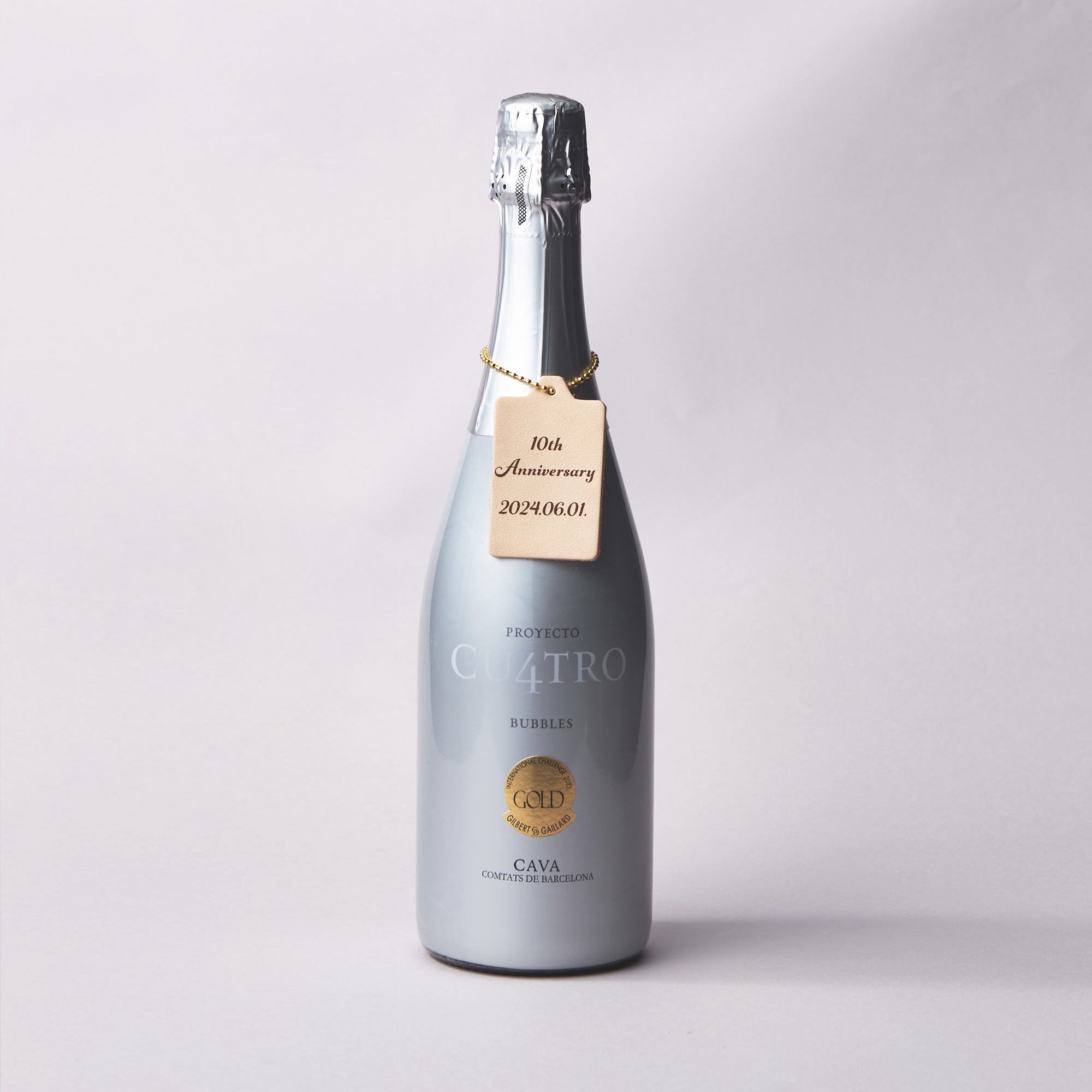 【名入れタグ・BOX付き】実力派スペイン産スパークリングワイン