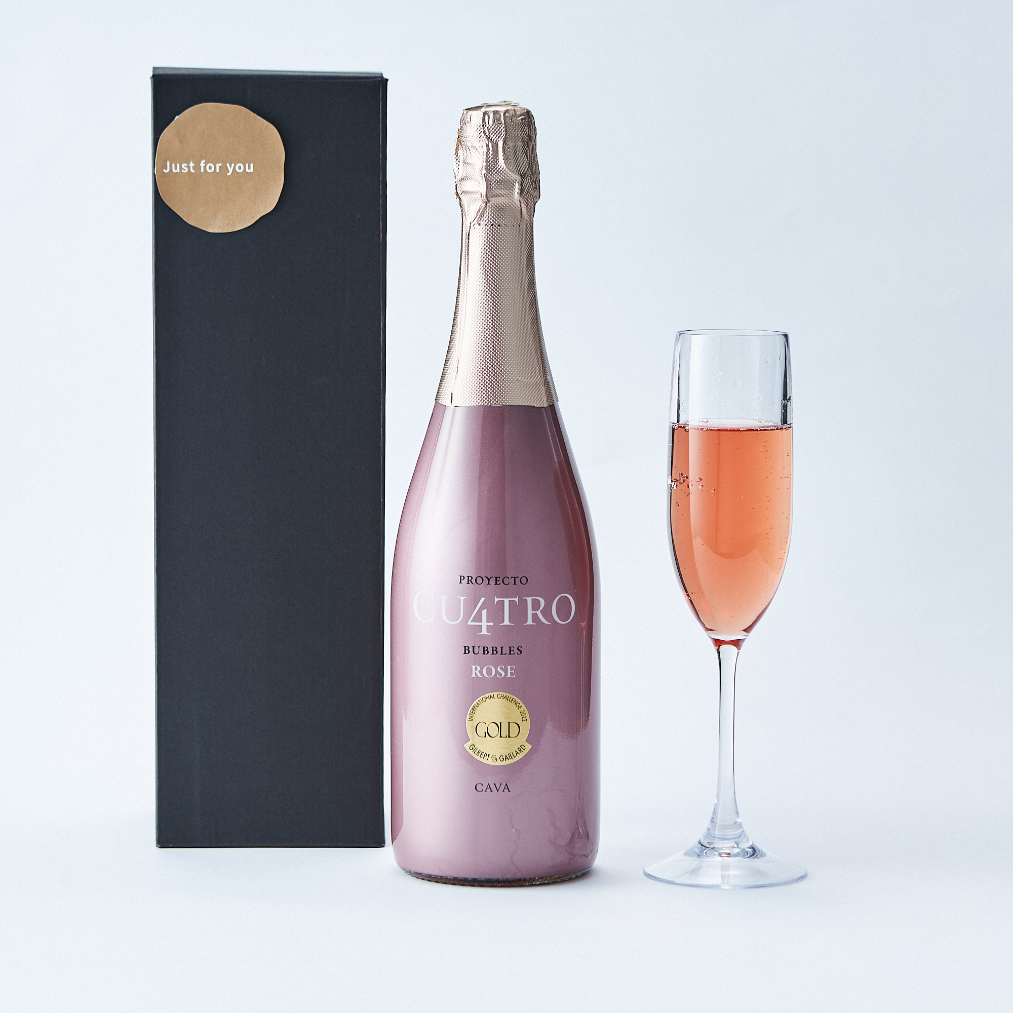 【名入れタグ・BOX付き】実力派スペイン産スパークリングワイン