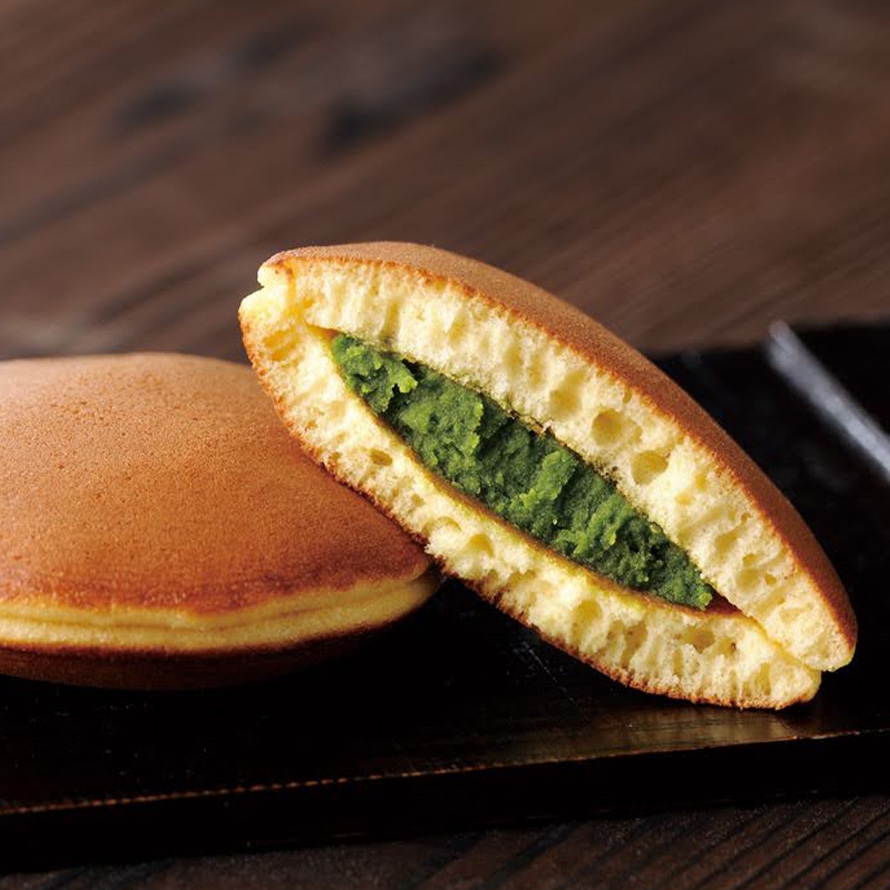 小豆・抹茶あんのどら焼きと抹茶入水出し茶の詰合わせ