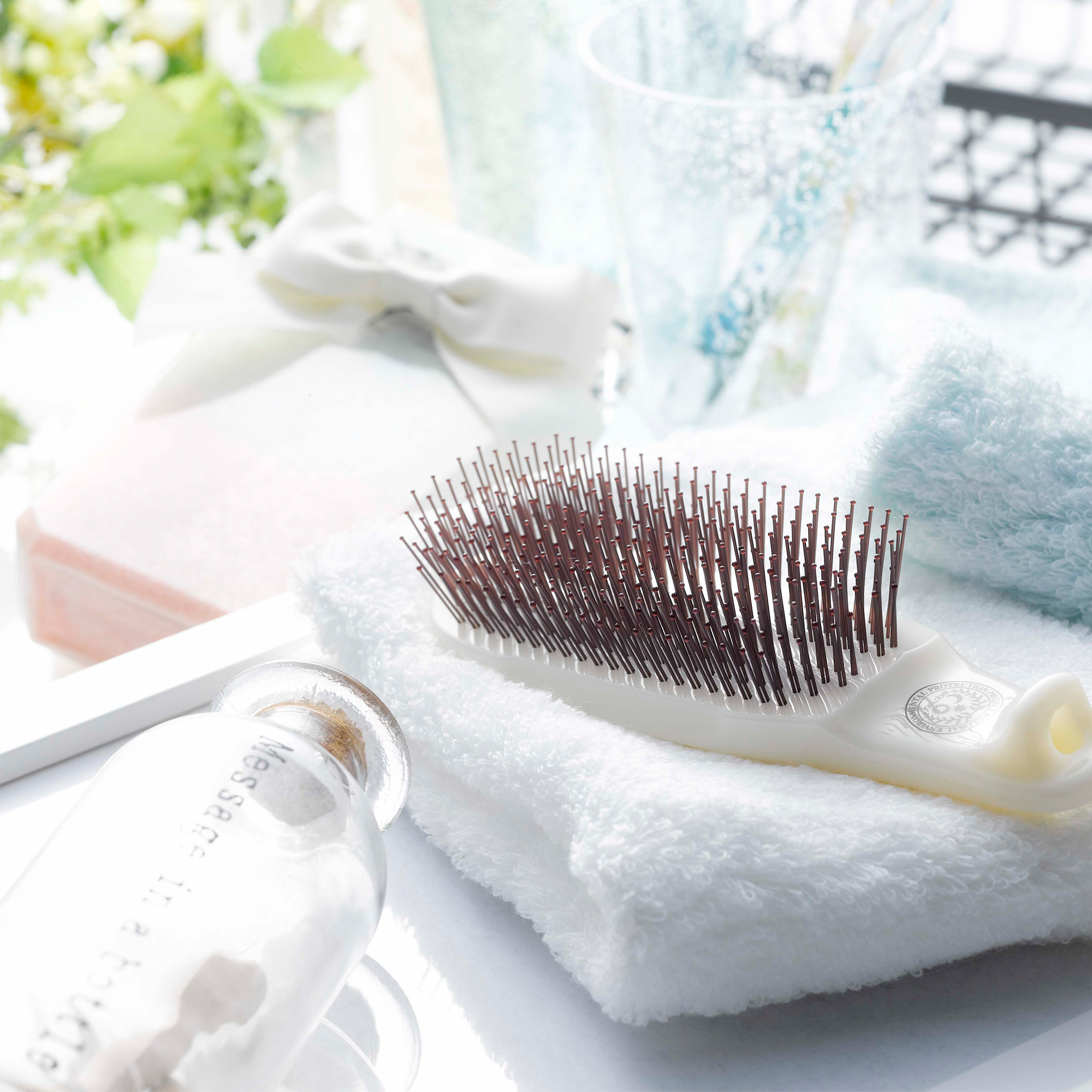 ヘッドスパブラシ | ジャムレーベルのプレゼント・ギフト通販 | TANP（タンプ） LUV HER キッズヘアブラシ&amp;スパヘッドバンドセット 女の子用 - Beauty &amp; BeastのDisney