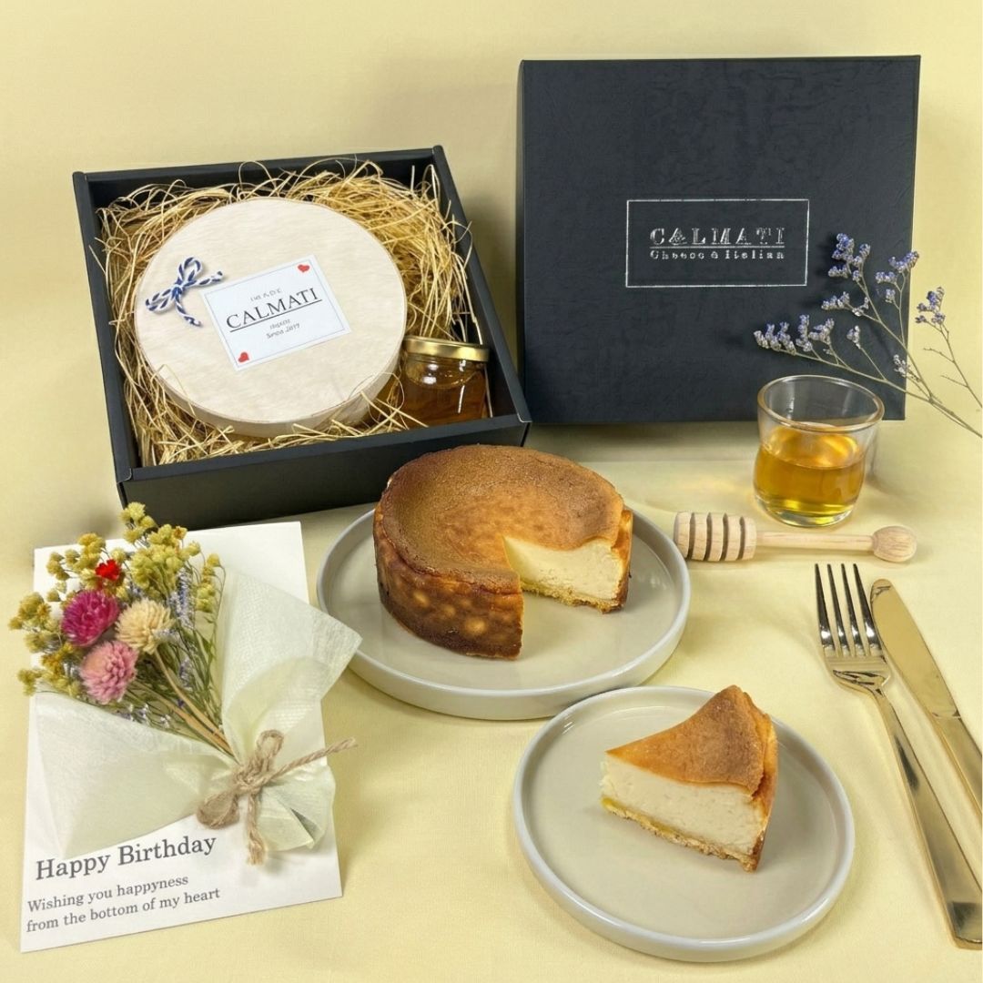 【名入れ可】ミニドライフラワーと濃蜜チーズケーキ