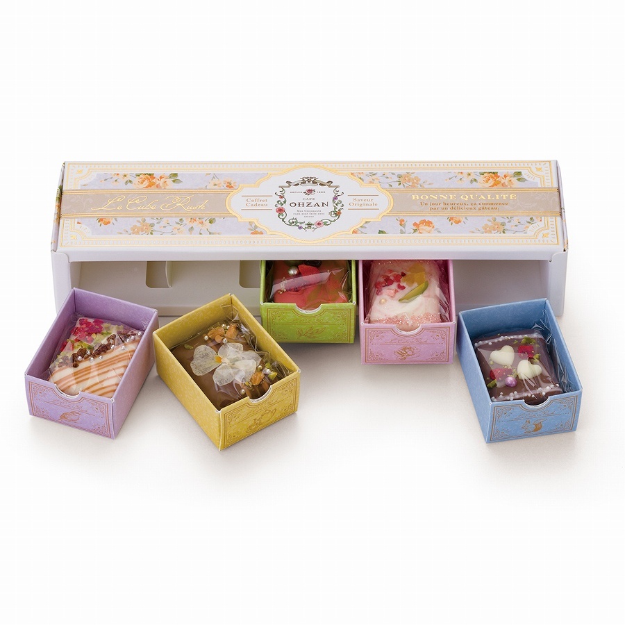 【BOX付き】フラワー入浴剤と甘いスイーツのセット