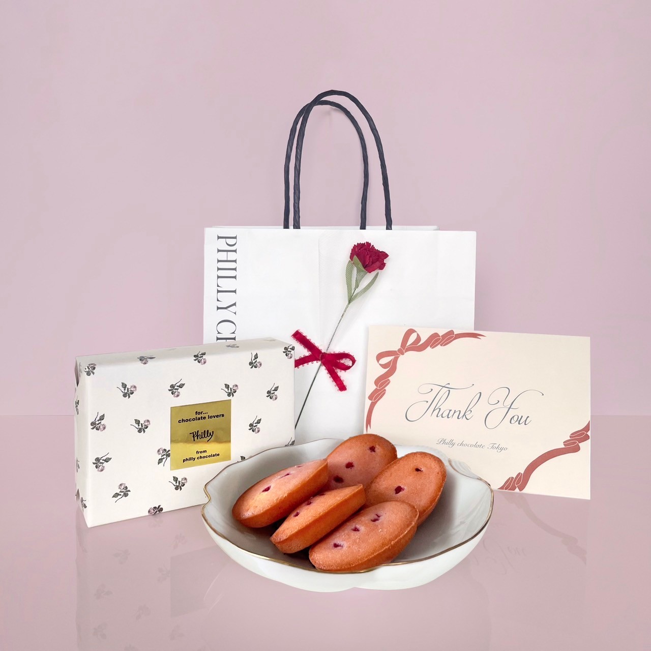 【ショッパー/お花付】Financier 5個入（ストロベリー）