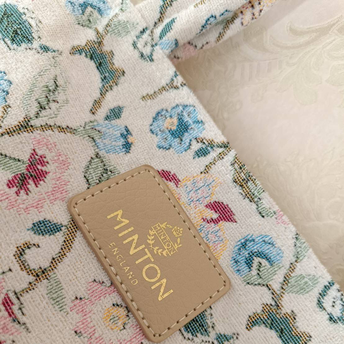 ゴブラン織ハンドバッグ