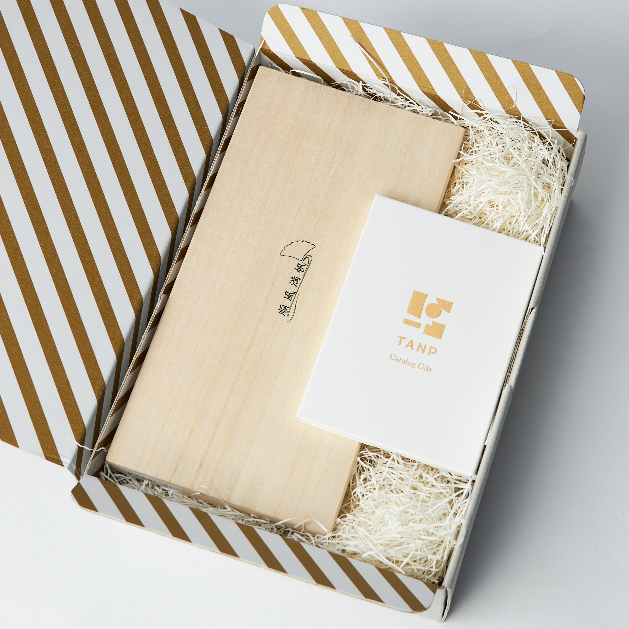 【結婚祝い】タンプカタログギフト “Wedding”とシックなお箸のBOXセット