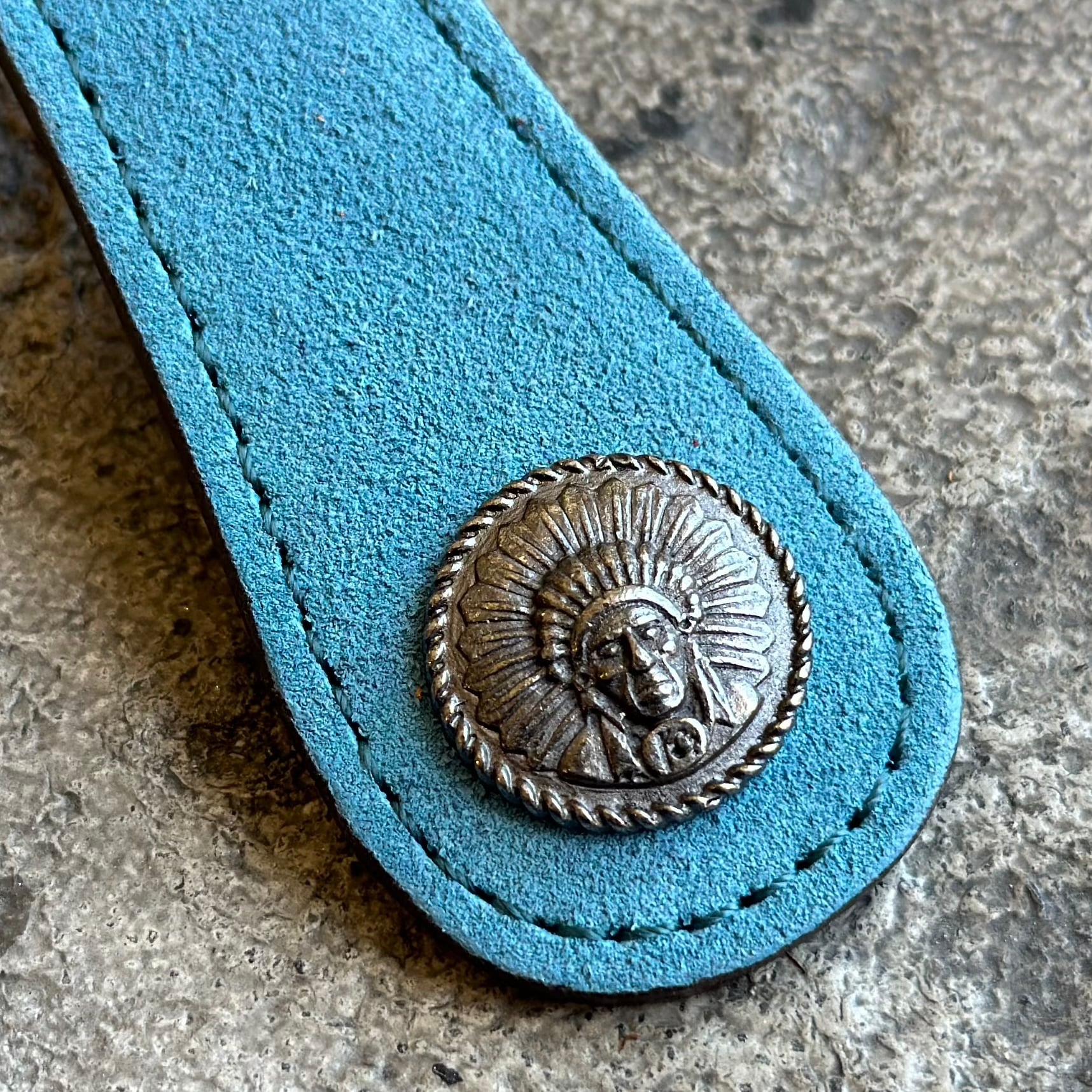 キーリング チーフ スウェード