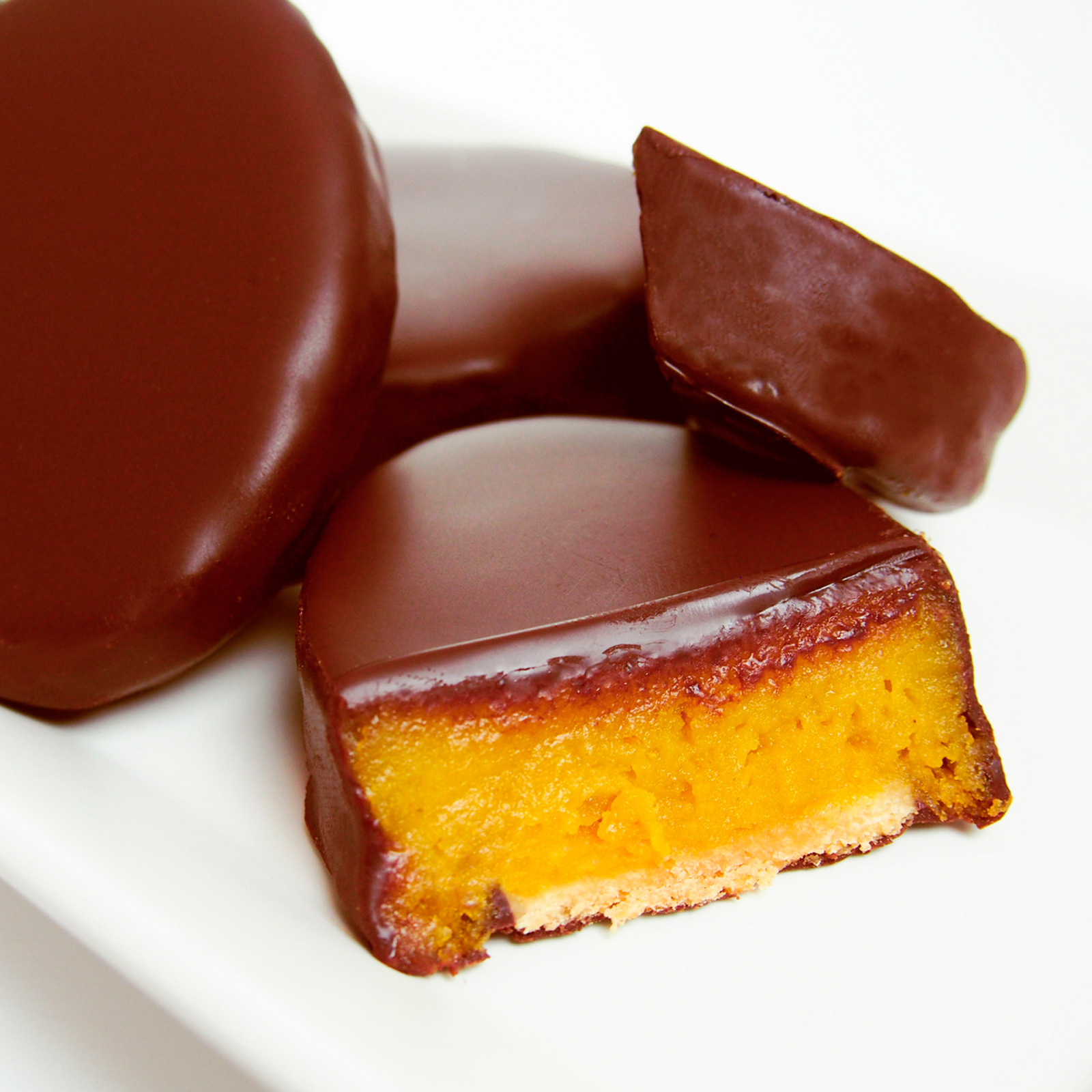 【チョコと安納芋の濃厚ペアスイーツ】安納芋キャラメルトリュフチョコレート