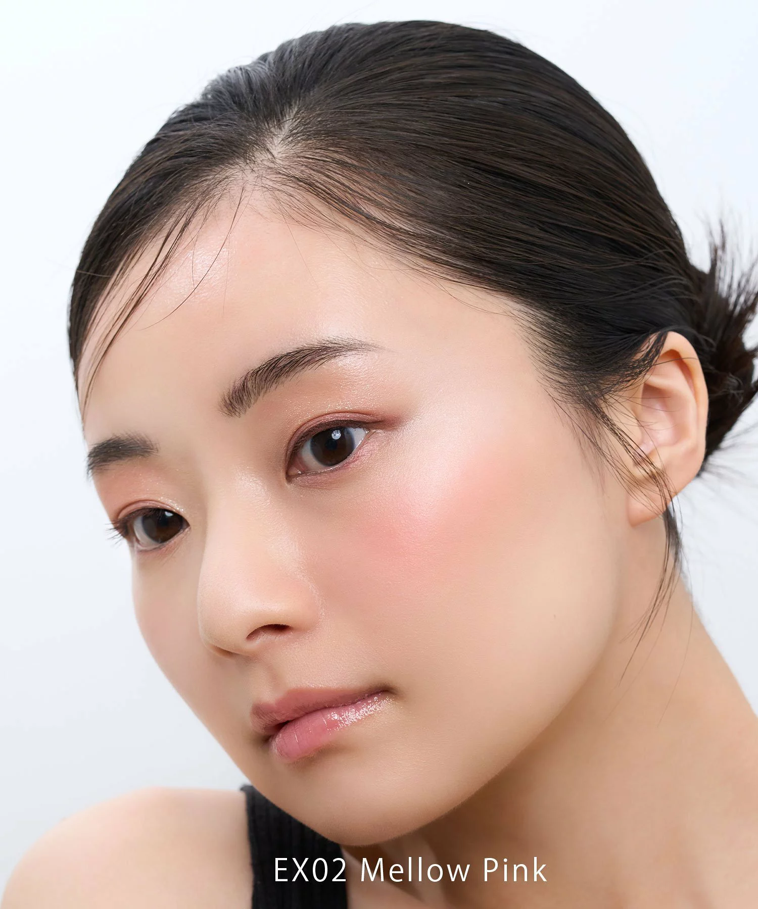 【数量限定】イレーション グロウブラッシュ（チーク＆ハイライト）〈限定2色〉