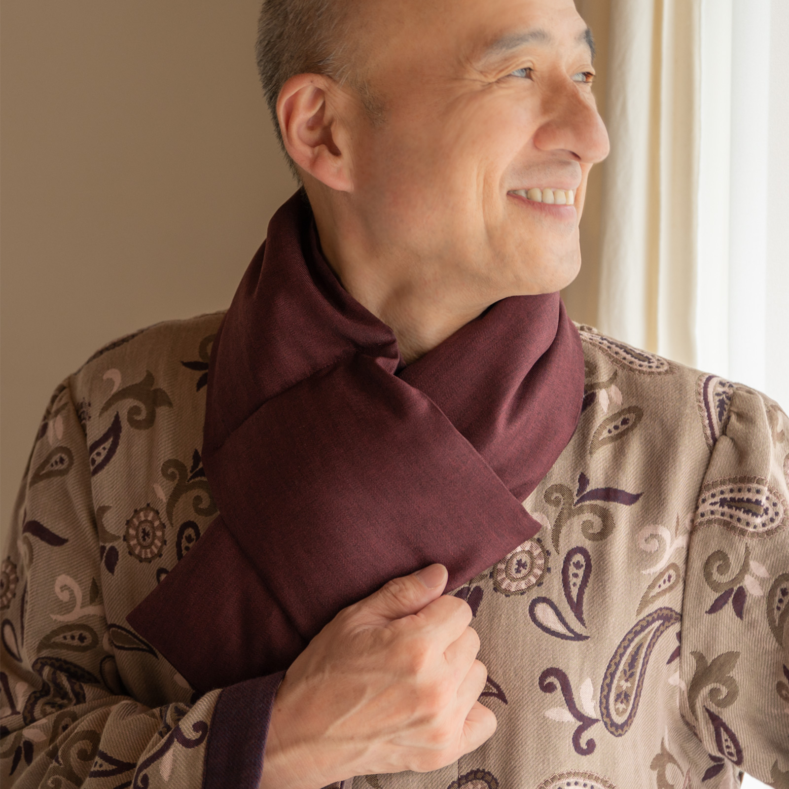 ヘヴンリーダウンプレミアム リバーシブル ネックウォーマー【日本製】