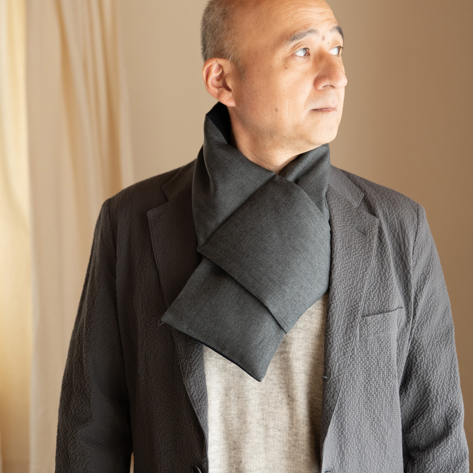 ヘヴンリーダウンプレミアム リバーシブル ネックウォーマー【日本製】