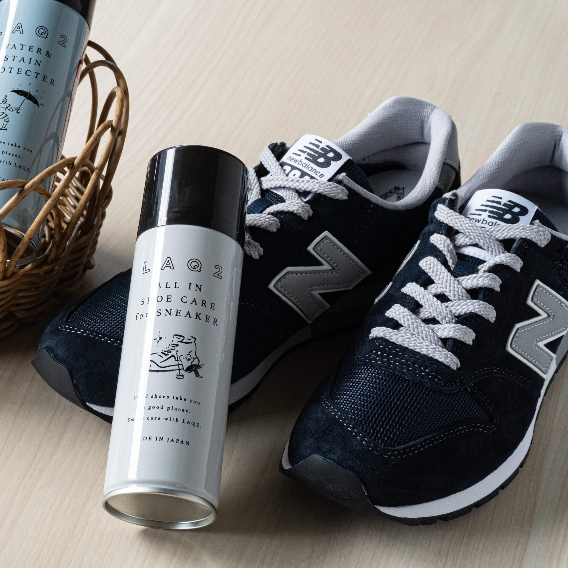 スニーカーのためのシュークリーナー《ALL IN CARE SHOE for SNEAKER》