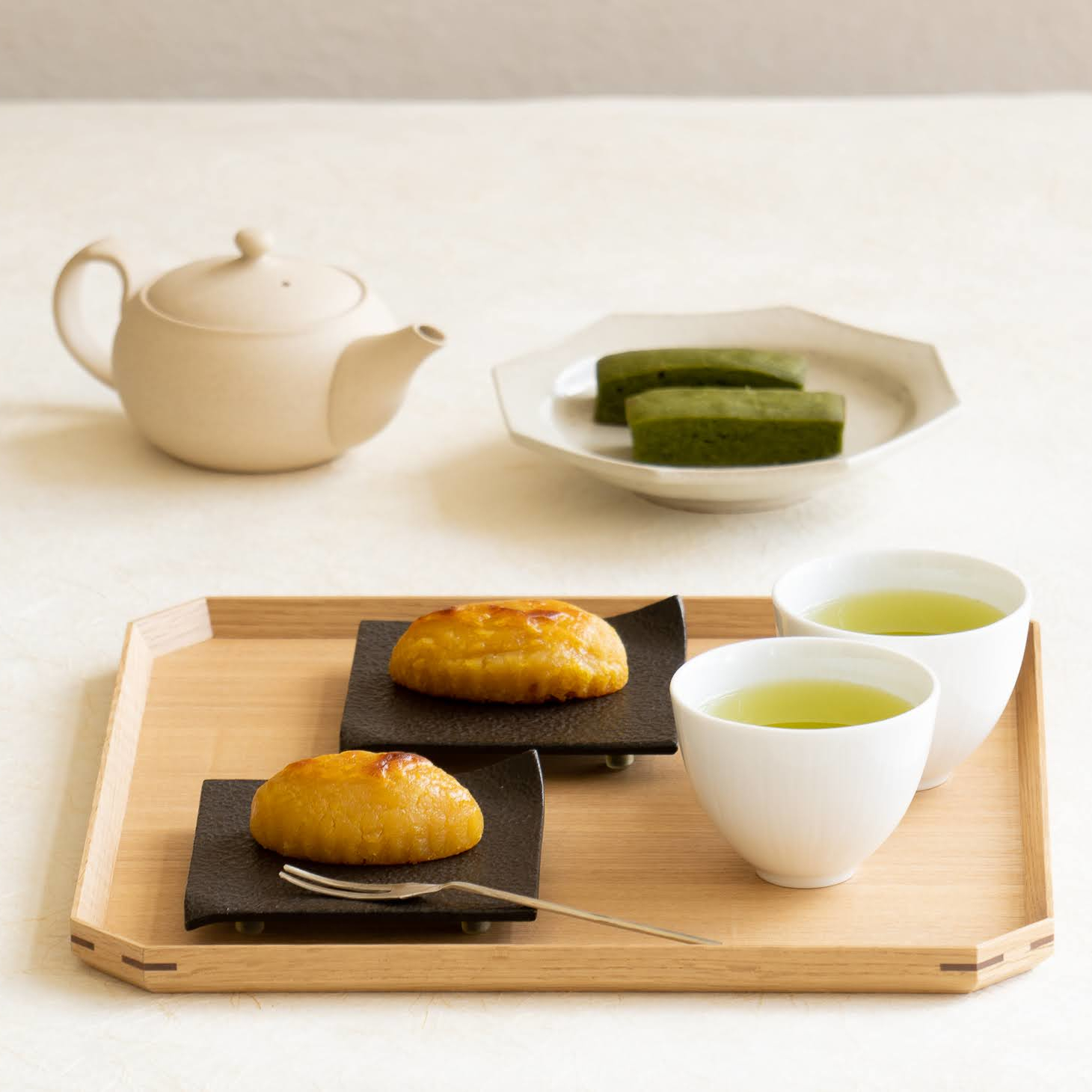 すいーとぽてと、フィナンシェとお茶のセット