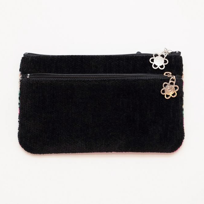 アンティクローズ フラットポーチ