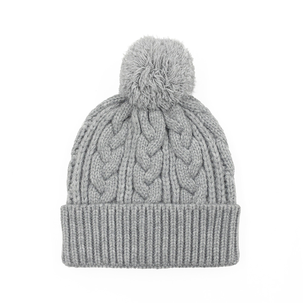 ポンポン付ケーブルニット帽