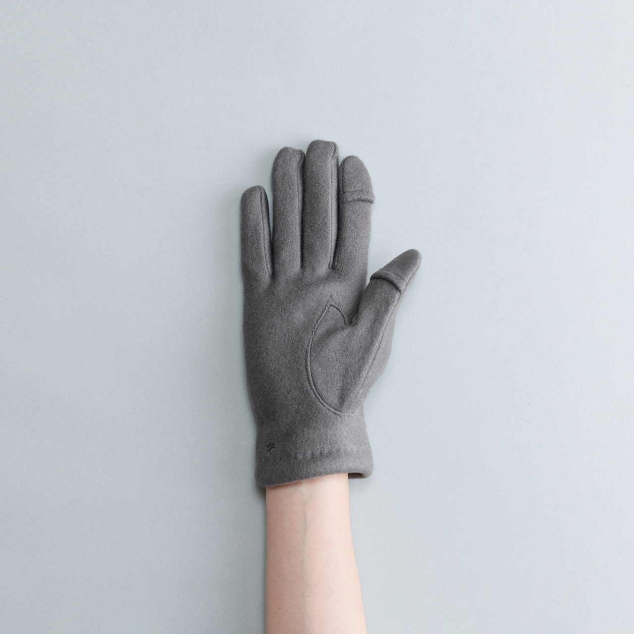 【WOMEN】おひるねねこ刺繍ジャージグローブ